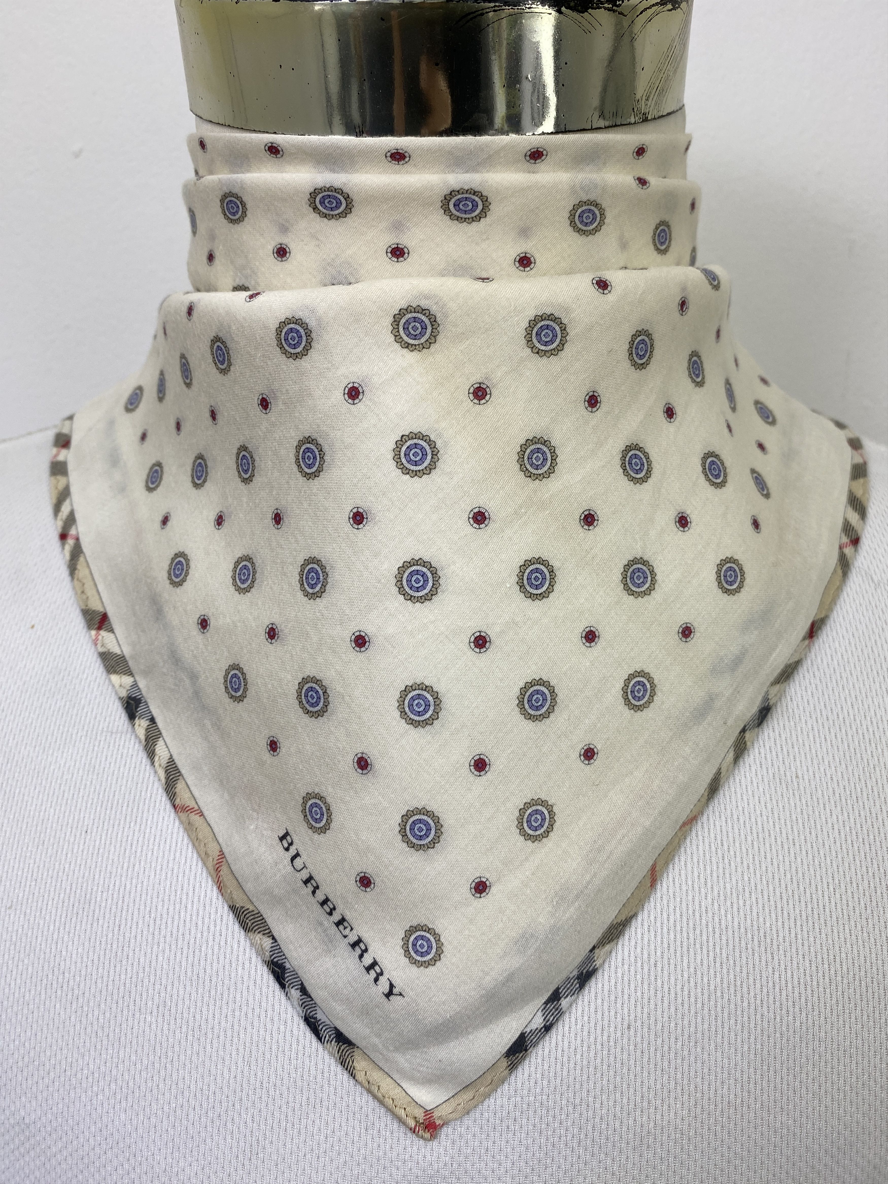 Burberry Vintage Burberry Handkerchief / Neckerchief KT0146 Size ONE SIZE - 1 Thumbnail