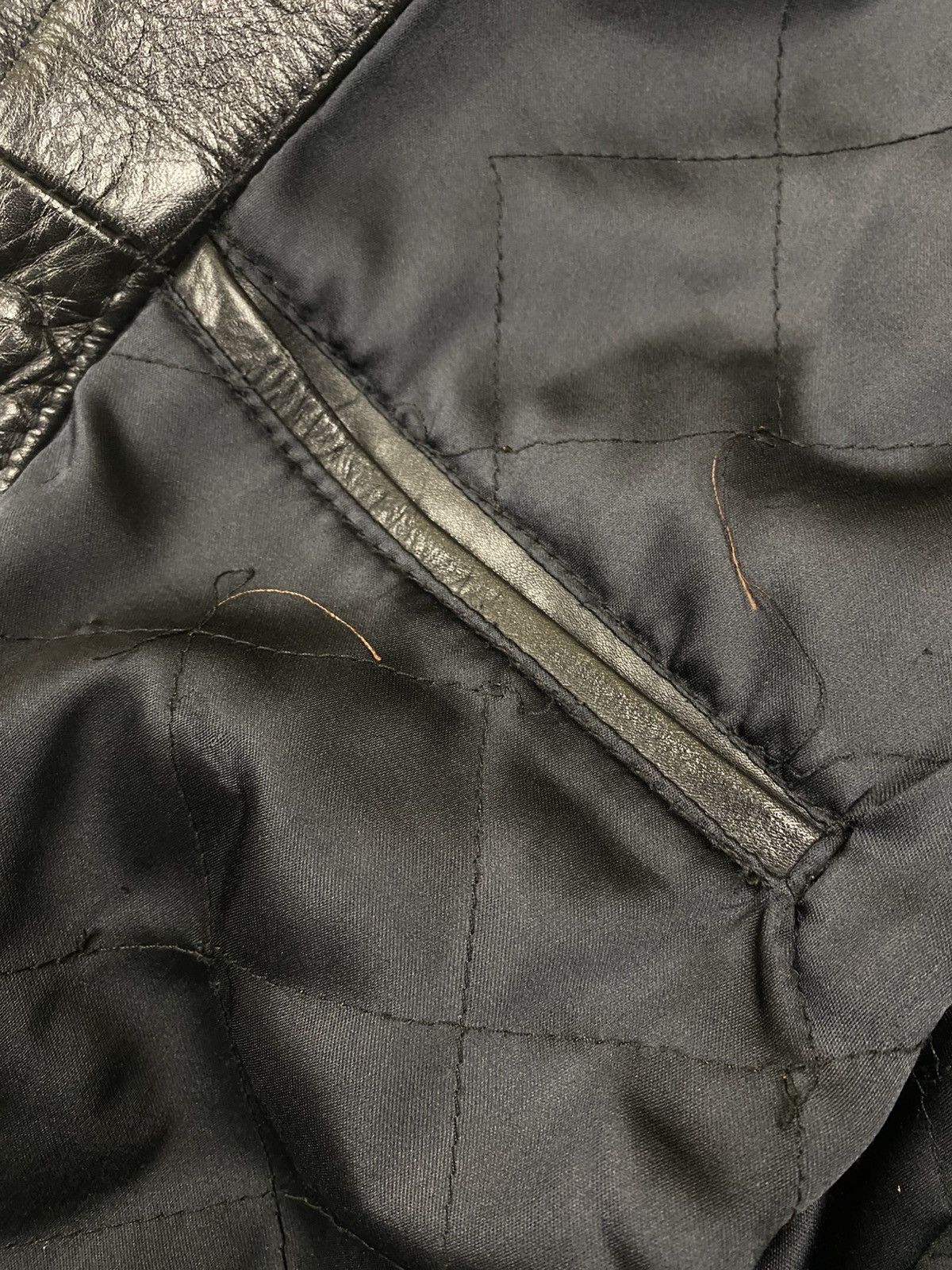 Vintage Lee Trevor Very Thick Cowhide Leather Jacket Size: XL Size US L / EU 52-54 / 3 - 13 Thumbnail
