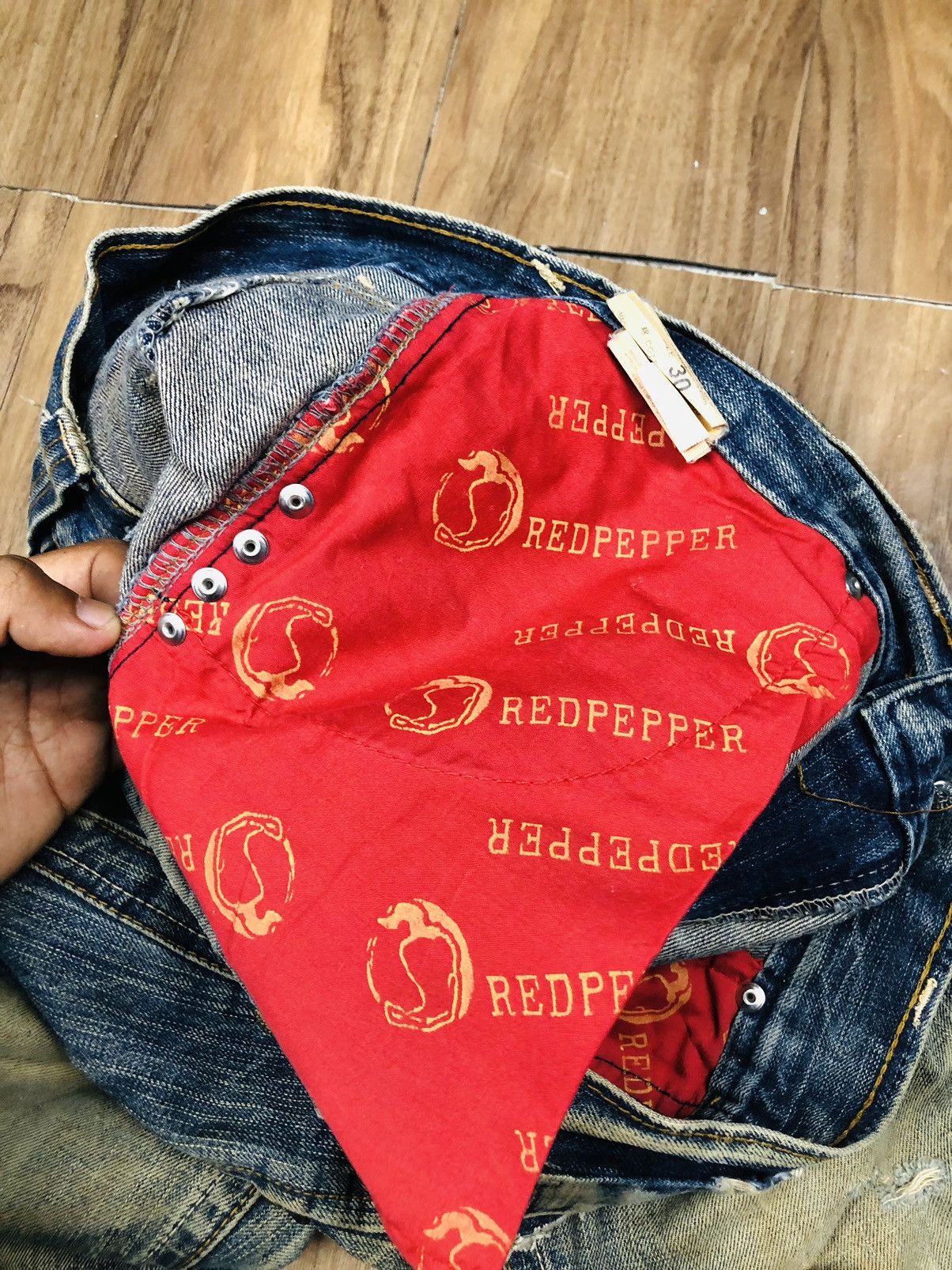Other Red Pepper Jeans (33) Size US 30 / EU 46 - 14 Thumbnail