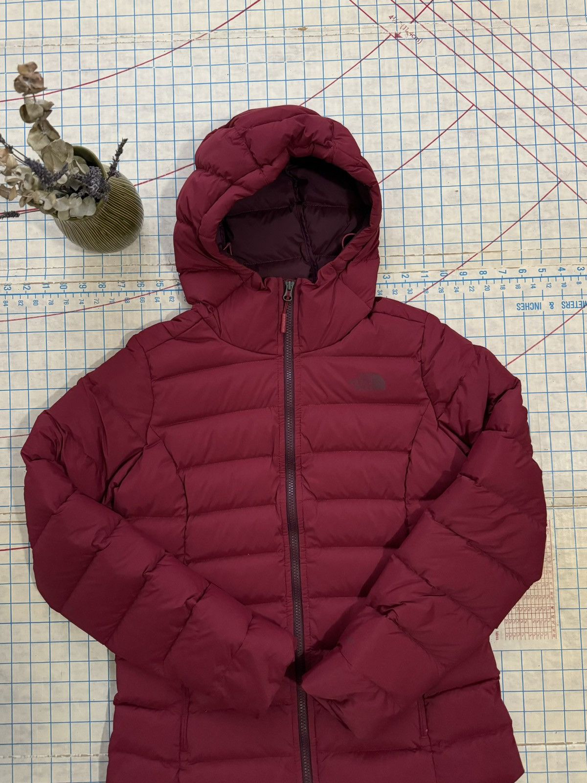 The North Face The North Face 700 Fill Hooded Puffer Jacket Maroon Womens M Size M / US 6-8 / IT 42-44 - 3 Thumbnail