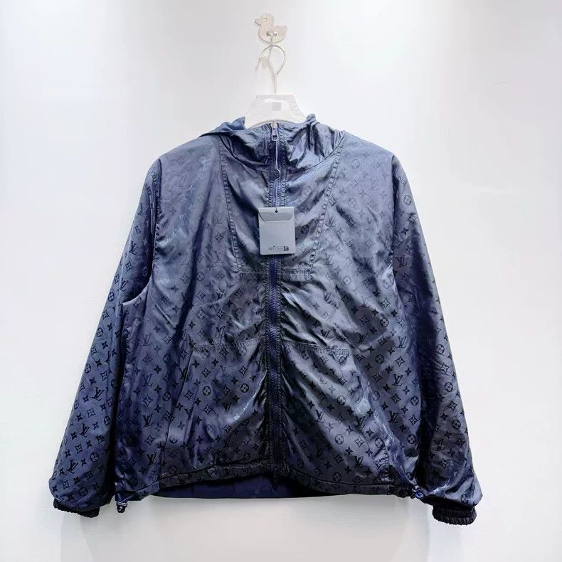 Louis Vuitton Louis Vuitton Pin Reversible Inside Full Logo Charge Jacke Size US XL / EU 56 / 4 - 3 Thumbnail