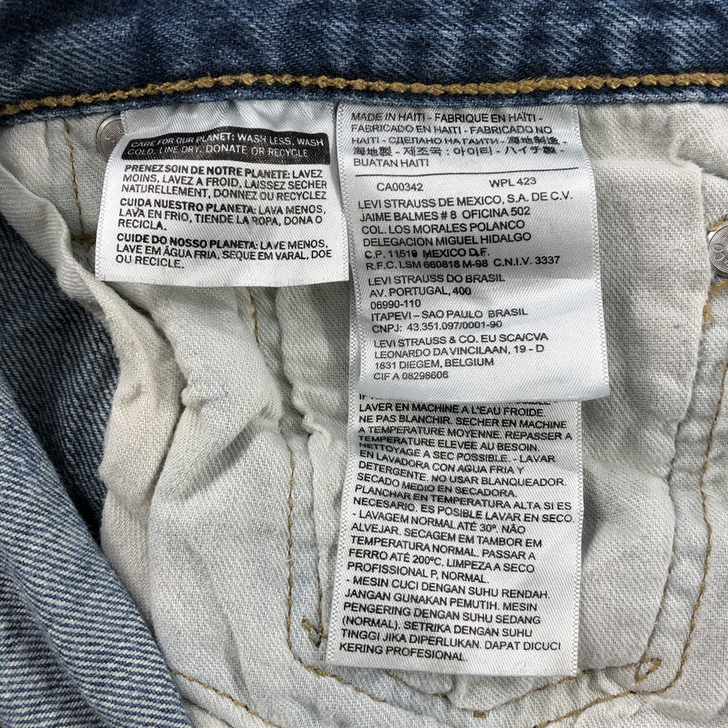 Levi's × Vintage Vintage Blue Wash Levis 501 Jeans-JM2386 Size US 34 / EU 50 - 12 Thumbnail
