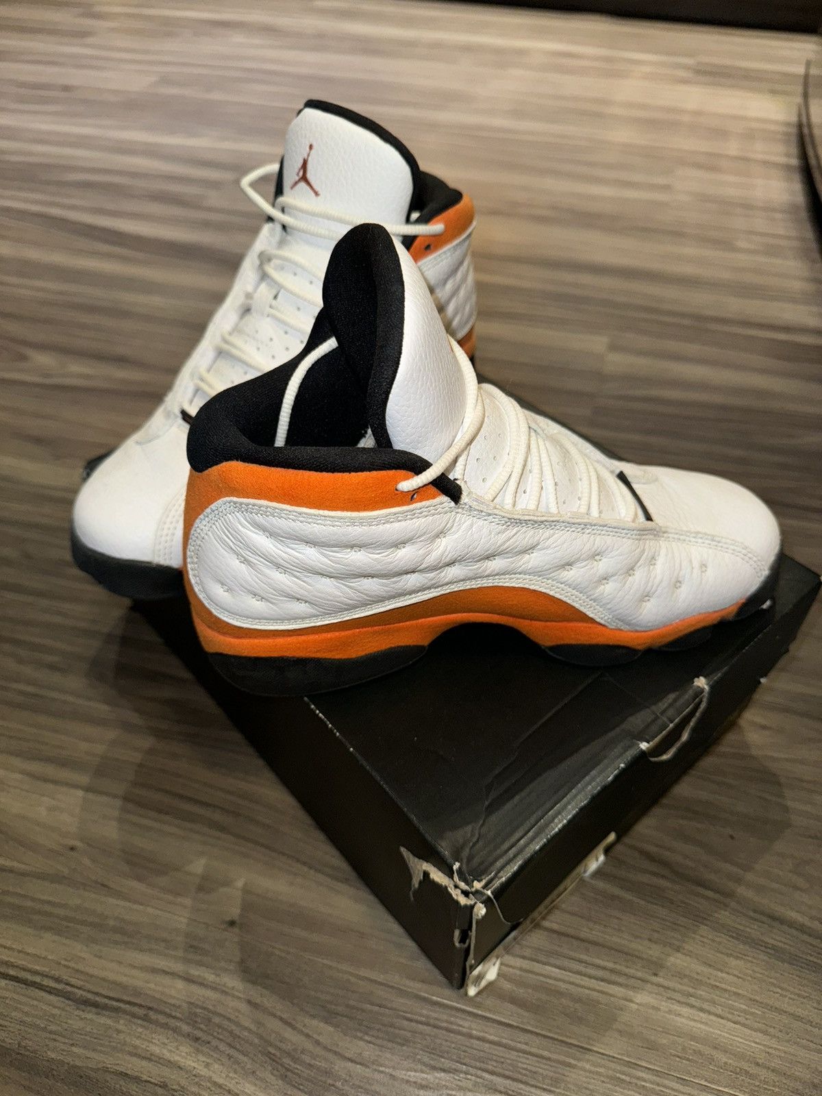 Jordan Brand White orange black starfish Jordan Size US 6.5 / EU 39-40 - 1 Thumbnail