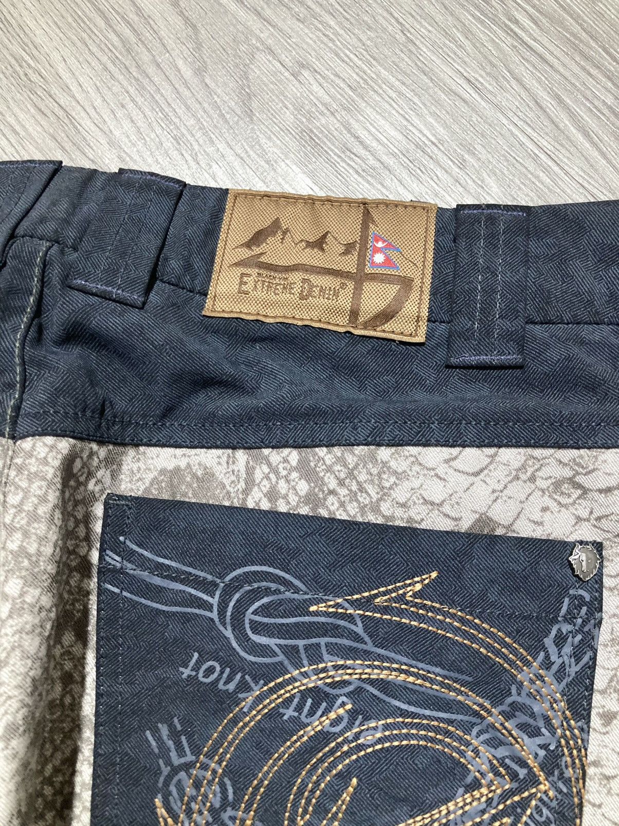 Japanese Brand 2000s BlackYak Snake Skin Pattern Nylon Outdoor Pants Size US 27 - 12 Thumbnail