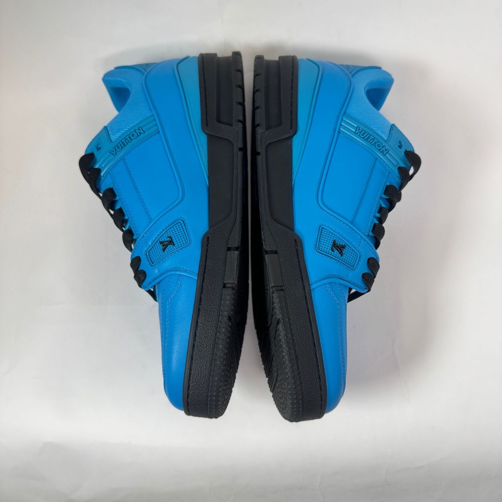 Louis Vuitton Louis Vuitton Blue/Black Trainer Size LV 9.5 Size US 10.5 / EU 43-44 - 4 Thumbnail