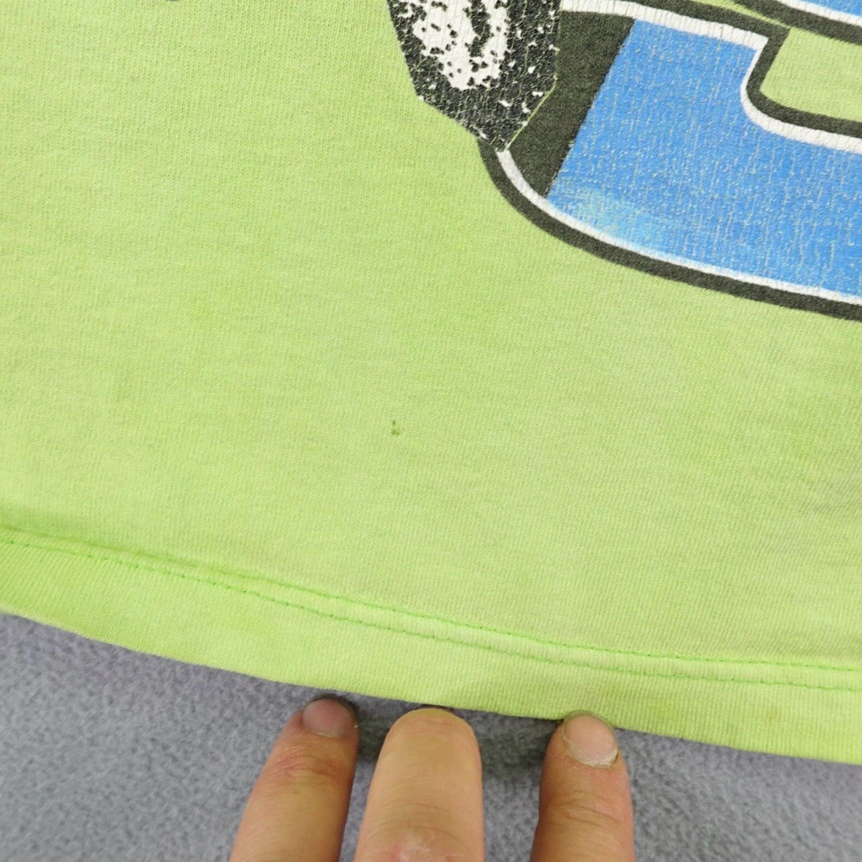Vintage VINTAGE Boss Basketball Graphic Shirt Mens Large Green 90s Tee Size US L / EU 52-54 / 3 - 7 Thumbnail