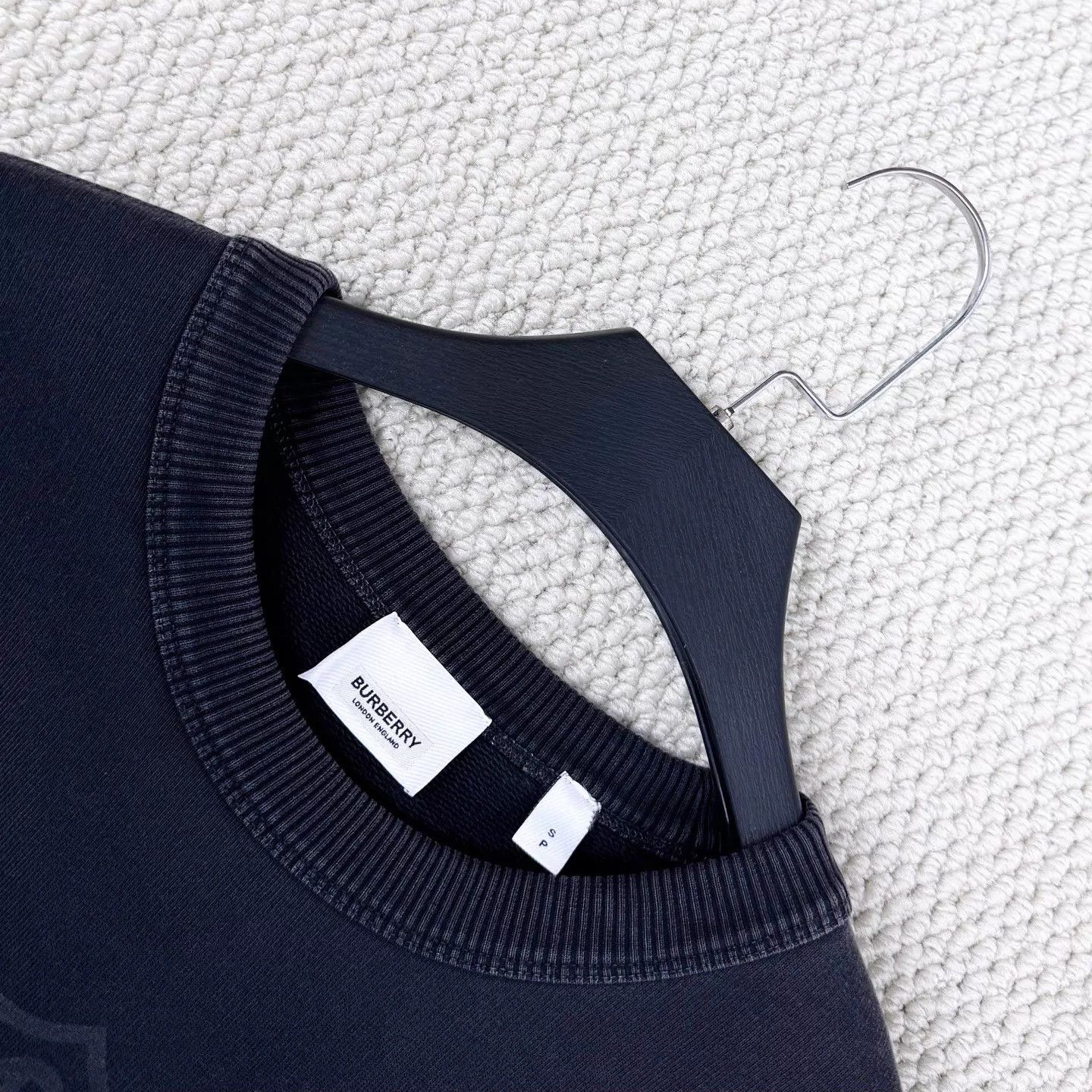Burberry Burberry Washed Black Check Wheat Logo Sweatshirt Unisex S Size US S / EU 44-46 / 1 - 3 Thumbnail
