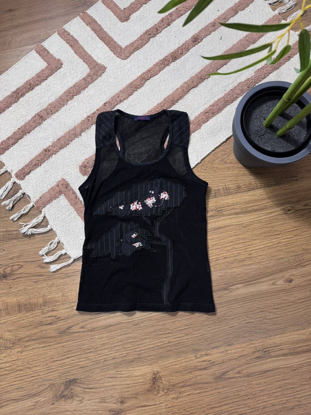 Kenzo VINTAGE KENZO 2000s MESH TANK TOP Size S / US 4 / IT 40 - 4 Thumbnail