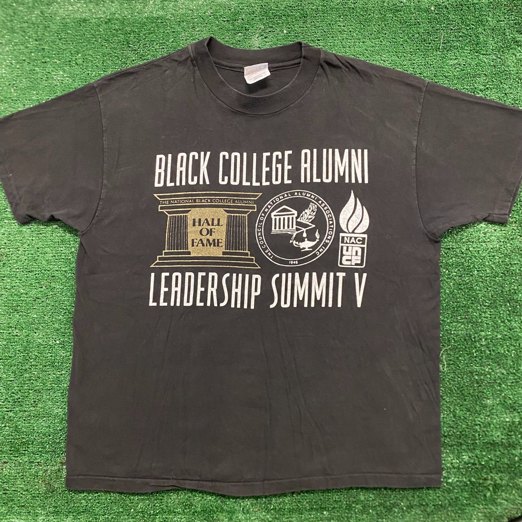Hanes Vintage 90s Black College Alumni HBCU Single Stitch Tee Size US XL / EU 56 / 4 - 1 Thumbnail