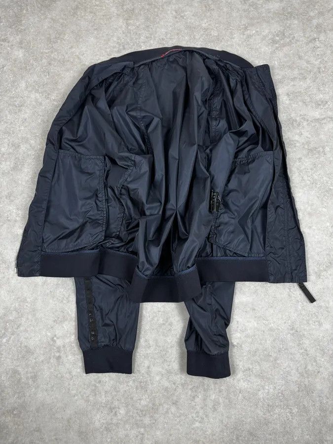 Prada 2000s Prada Nylon Navy Bomber Jacket Size US M / EU 48-50 / 2 - 7 Thumbnail