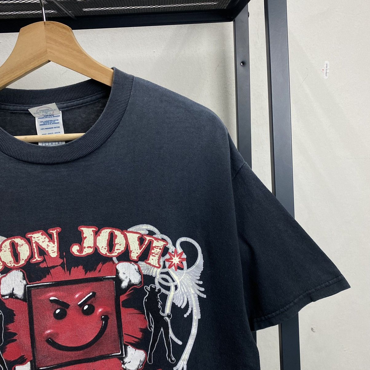 Band Tees Vintage Bon Jovi Nickelback 2006 World Tour Have A Nice Day Size US L / EU 52-54 / 3 - 7 Thumbnail