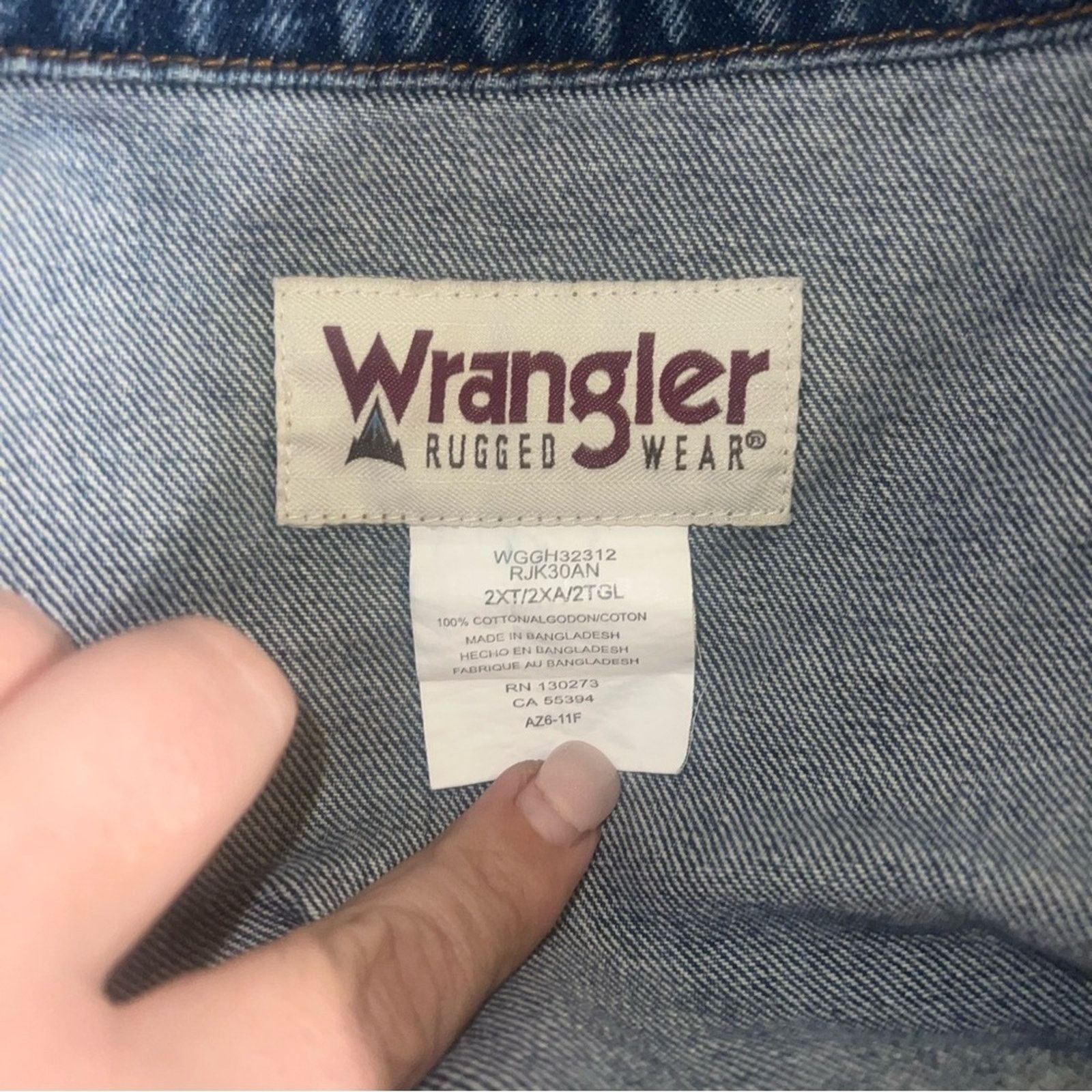 Wrangler VINTAGE WRANGLER Rugged Wear dark wash denim jean jacket 2X Size US XXL / EU 58 / 5 - 2 Thumbnail