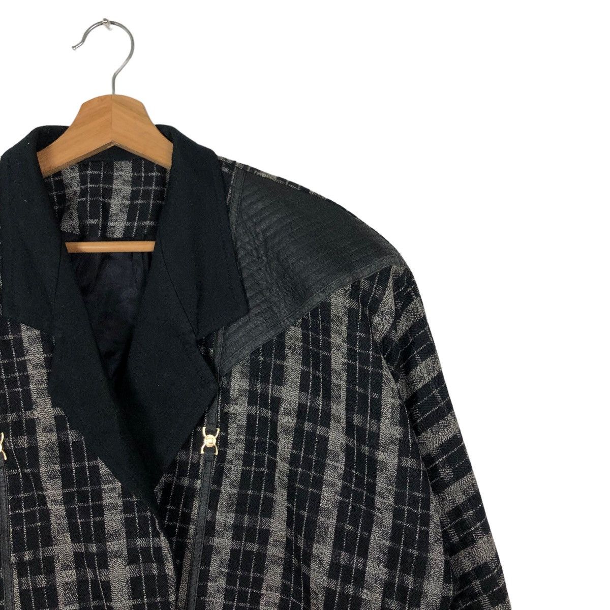Japanese Brand 🔥90’s VINTAGE CROPPED BOMBER JACKET JAPAN ISSEY MIYAKE Size US M / EU 48-50 / 2 - 6 Thumbnail