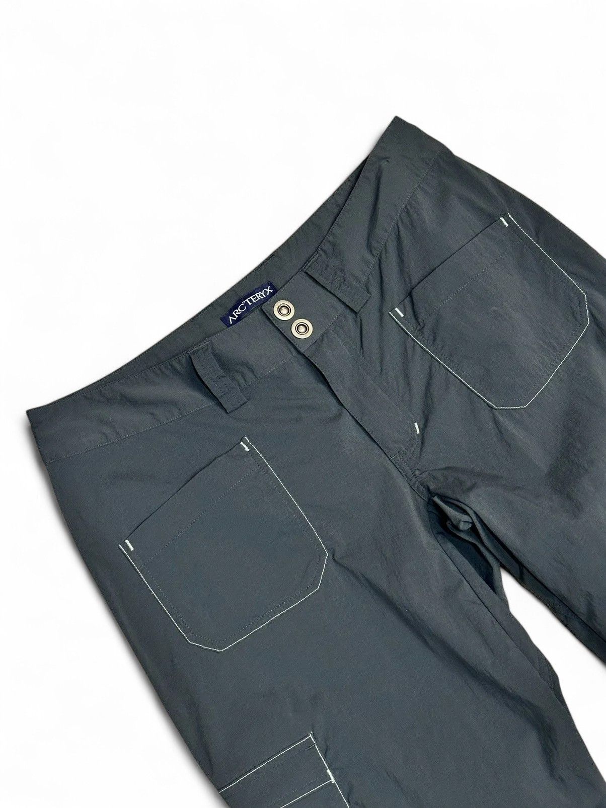 Arc'teryx Vintage Arc’teryx Tech Shell Cargo Pants Outdoor Hiking Gray Size 28" / US 6 / IT 42 - 4 Thumbnail