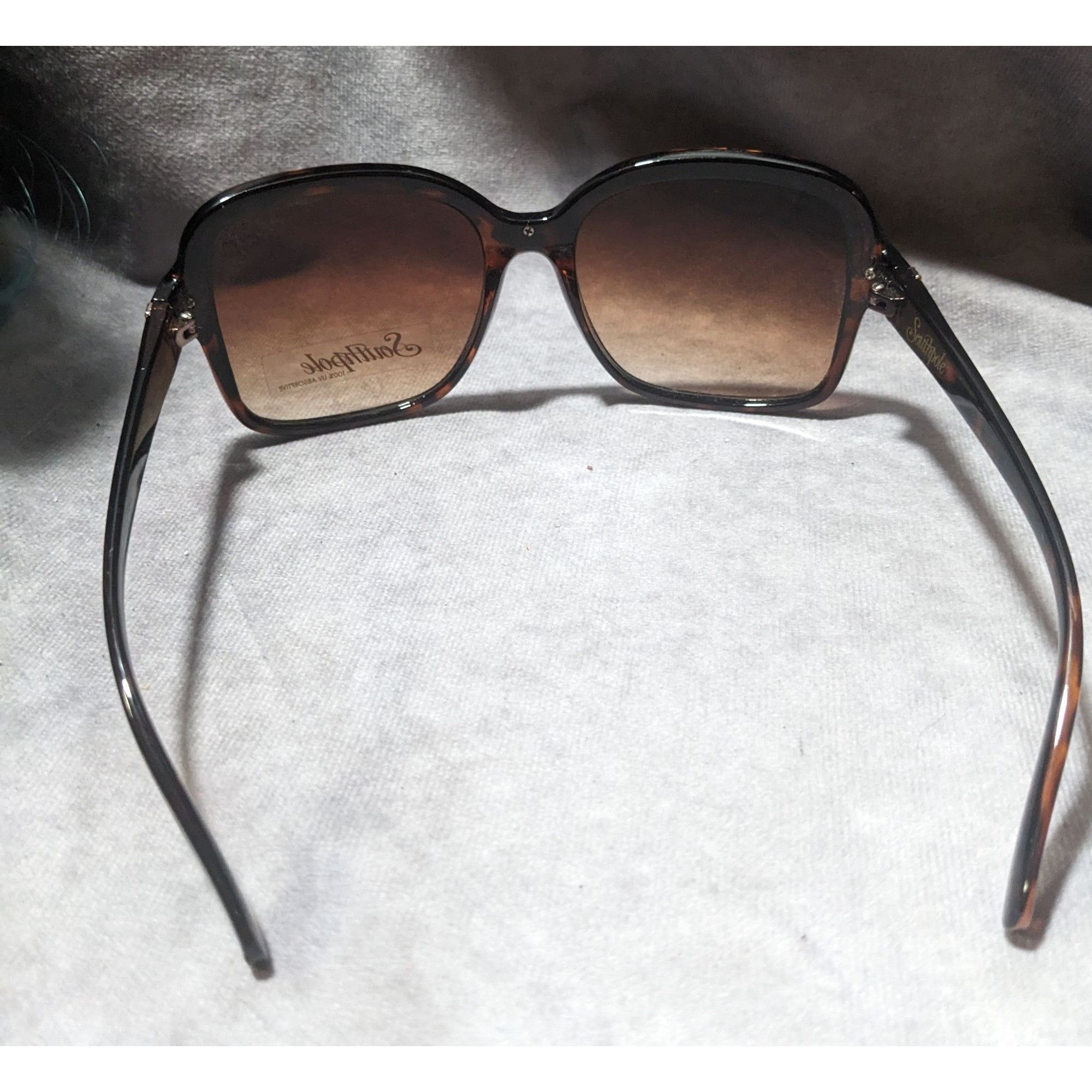 Southpole Southpole Tortoise Sunglasses With Gold Tone Accents Size ONE SIZE - 3 Thumbnail