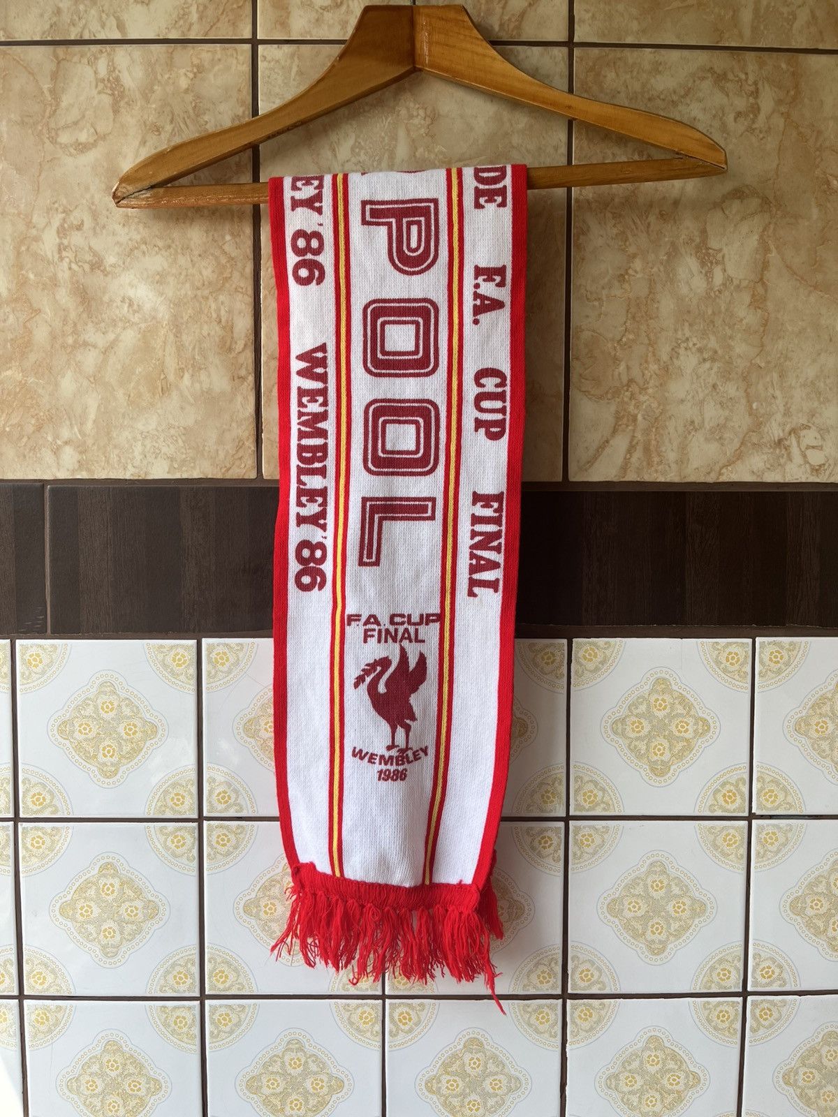 Vintage Vintage rare FC Liverpool 1986 FA Cup scarf Size ONE SIZE - 2 Thumbnail