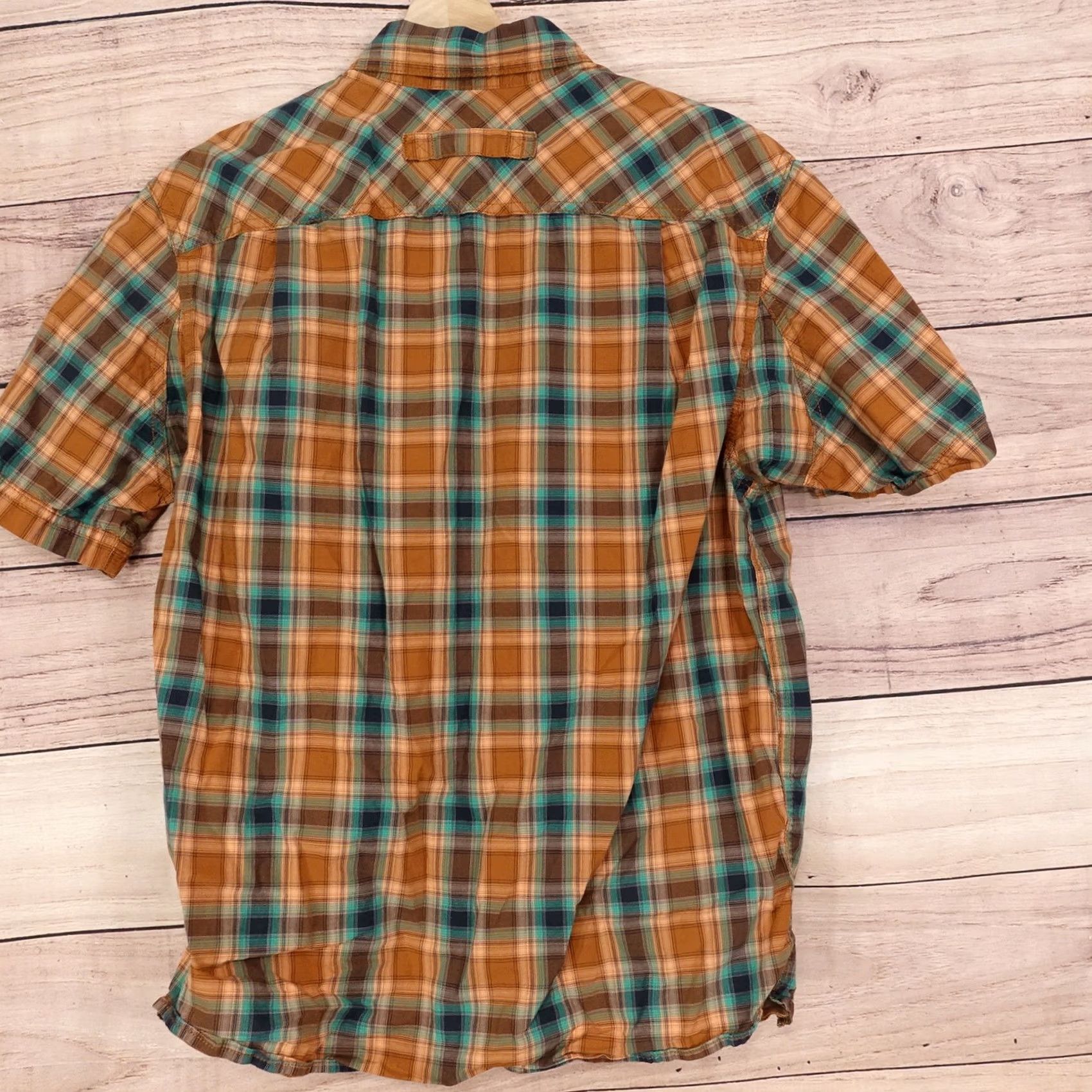 CO DULUTH TRADING CO RELAXED FIT SHORT SLEEVE PLAID BUTTON DOWN SHIRT MENS S COLOR MULTICOLOR Size US S / EU 44-46 / 1 - 3 Thumbnail