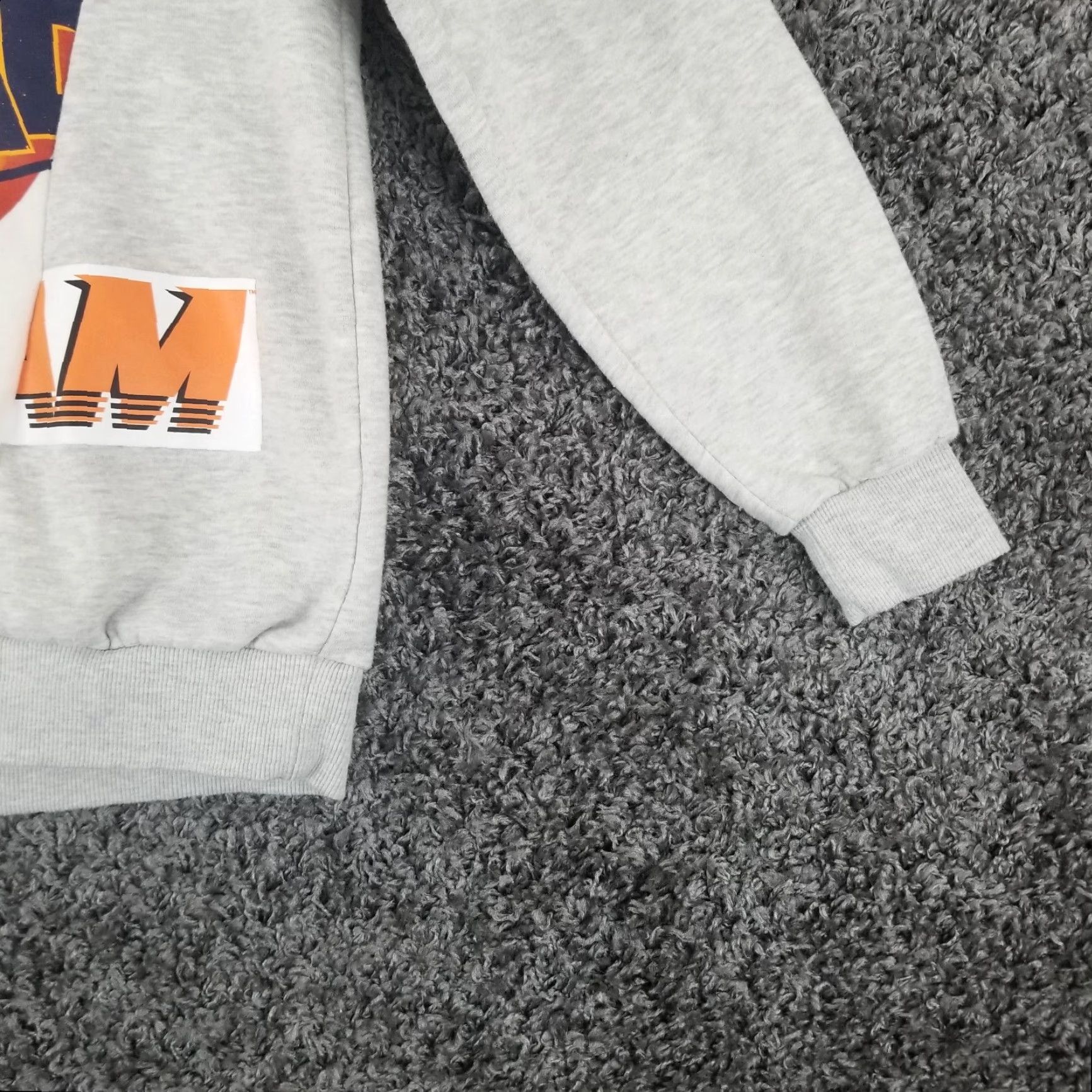 Vintage VINTAGE Space Jam Womens Pullover Sweater Long Sleeve Graphic Space Theme Size L Gray Size L / US 10 / IT 46 - 3 Thumbnail