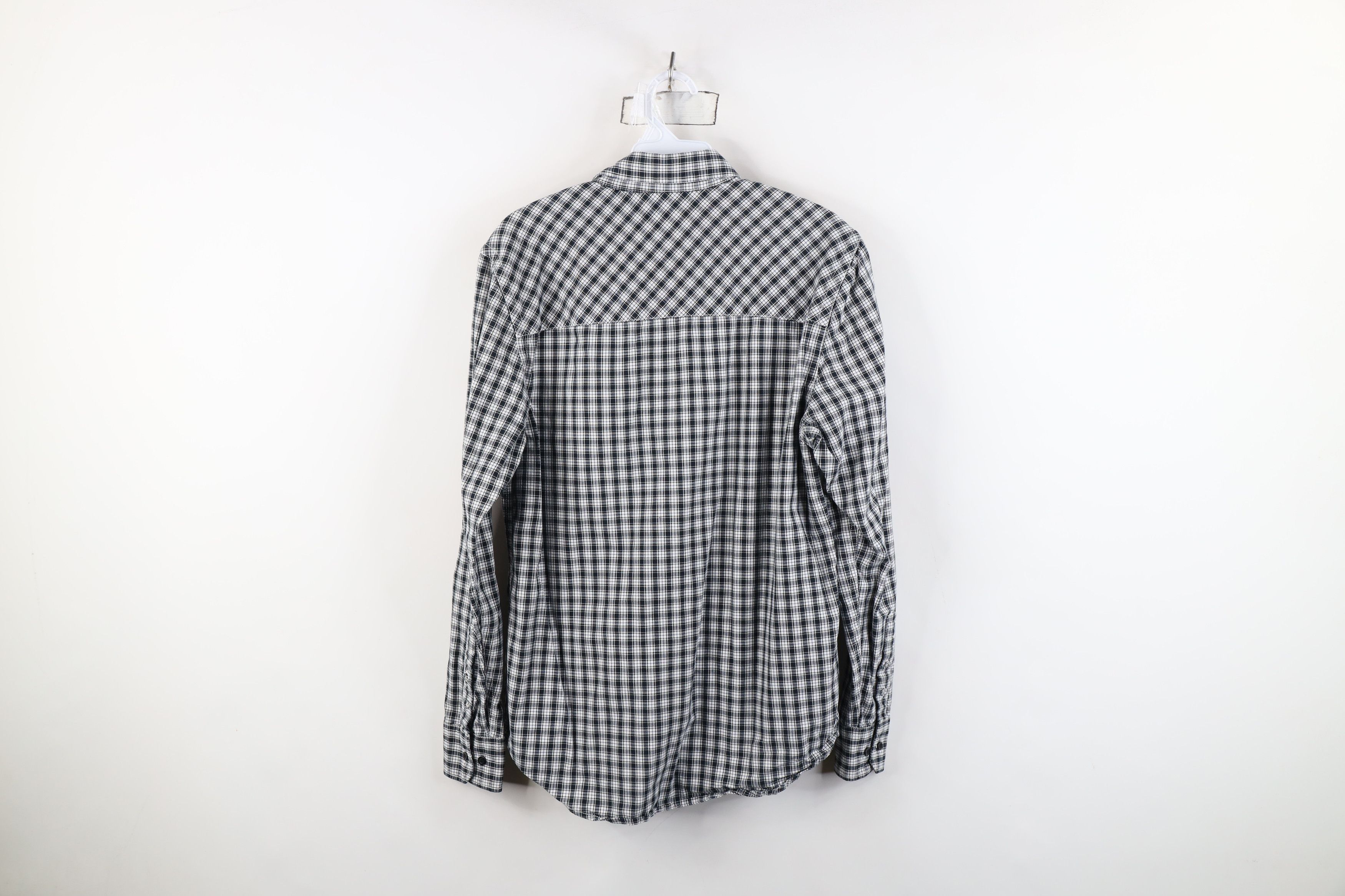 Vintage WESC Streetwear Pocket Collared Button Shirt Black Plaid Size US S / EU 44-46 / 1 - 11 Thumbnail
