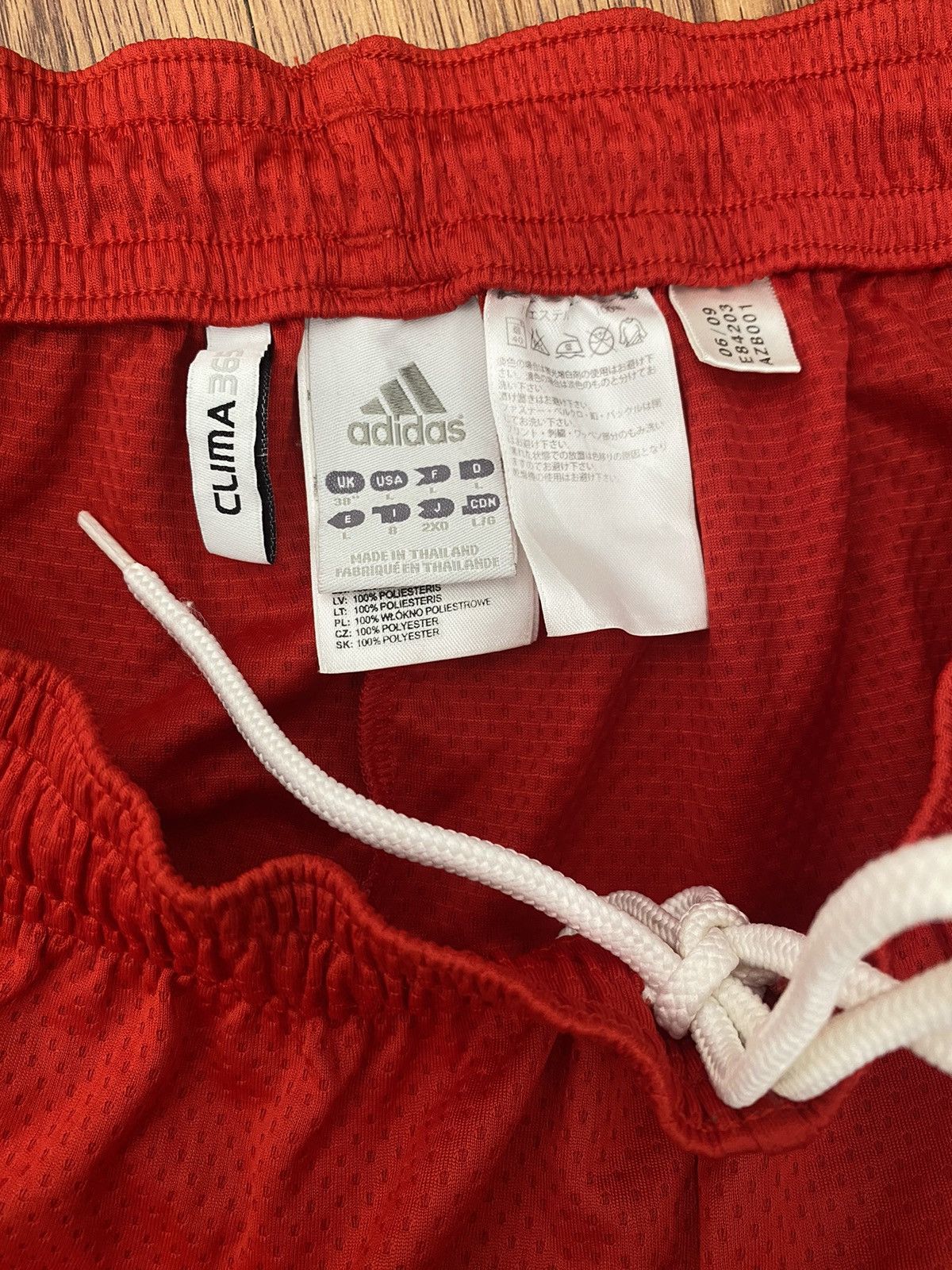 Vintage FC Bayern Munich Shorts Size US 34 / EU 50 - 4 Thumbnail