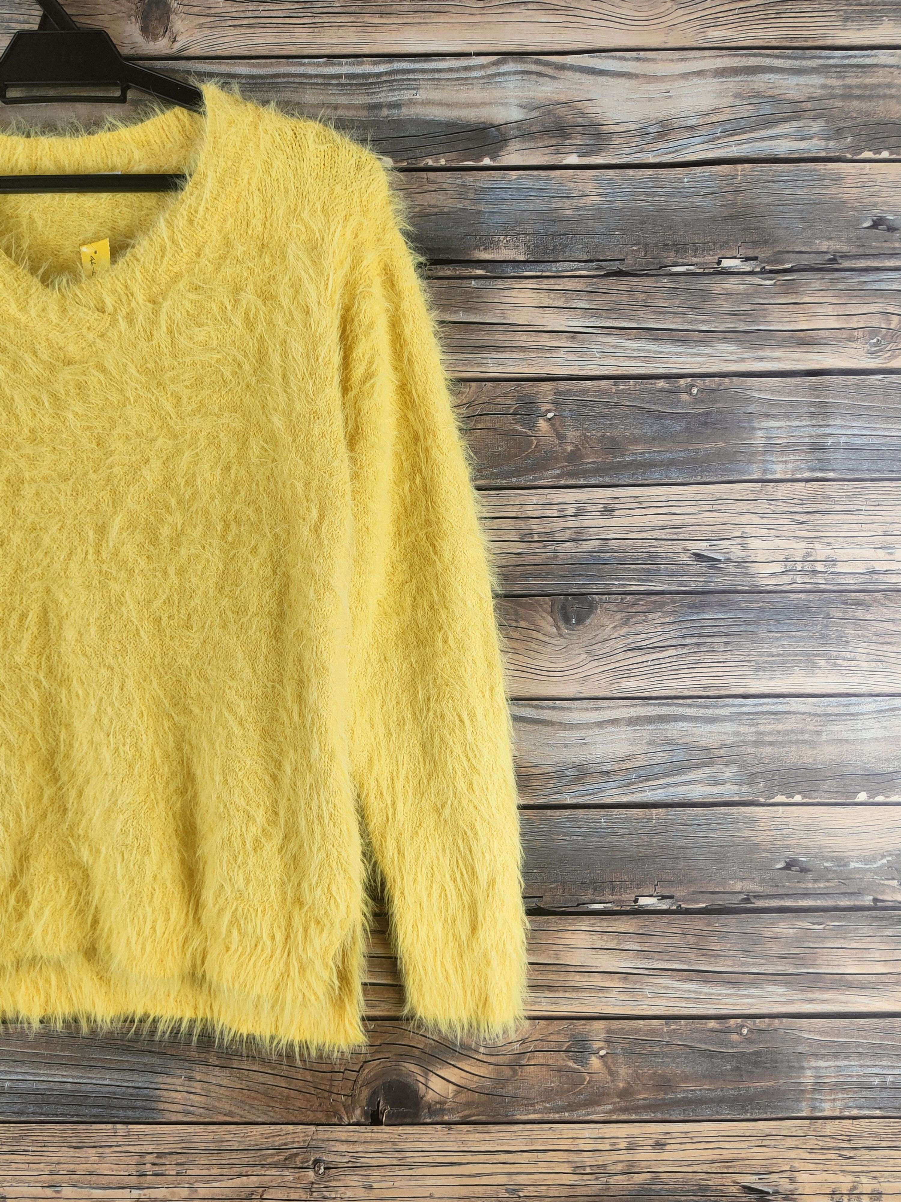 Japanese Brand DL Khalita Yellow Fur Mohair Knitwear #46-513 Size US S / EU 44-46 / 1 - 5 Thumbnail