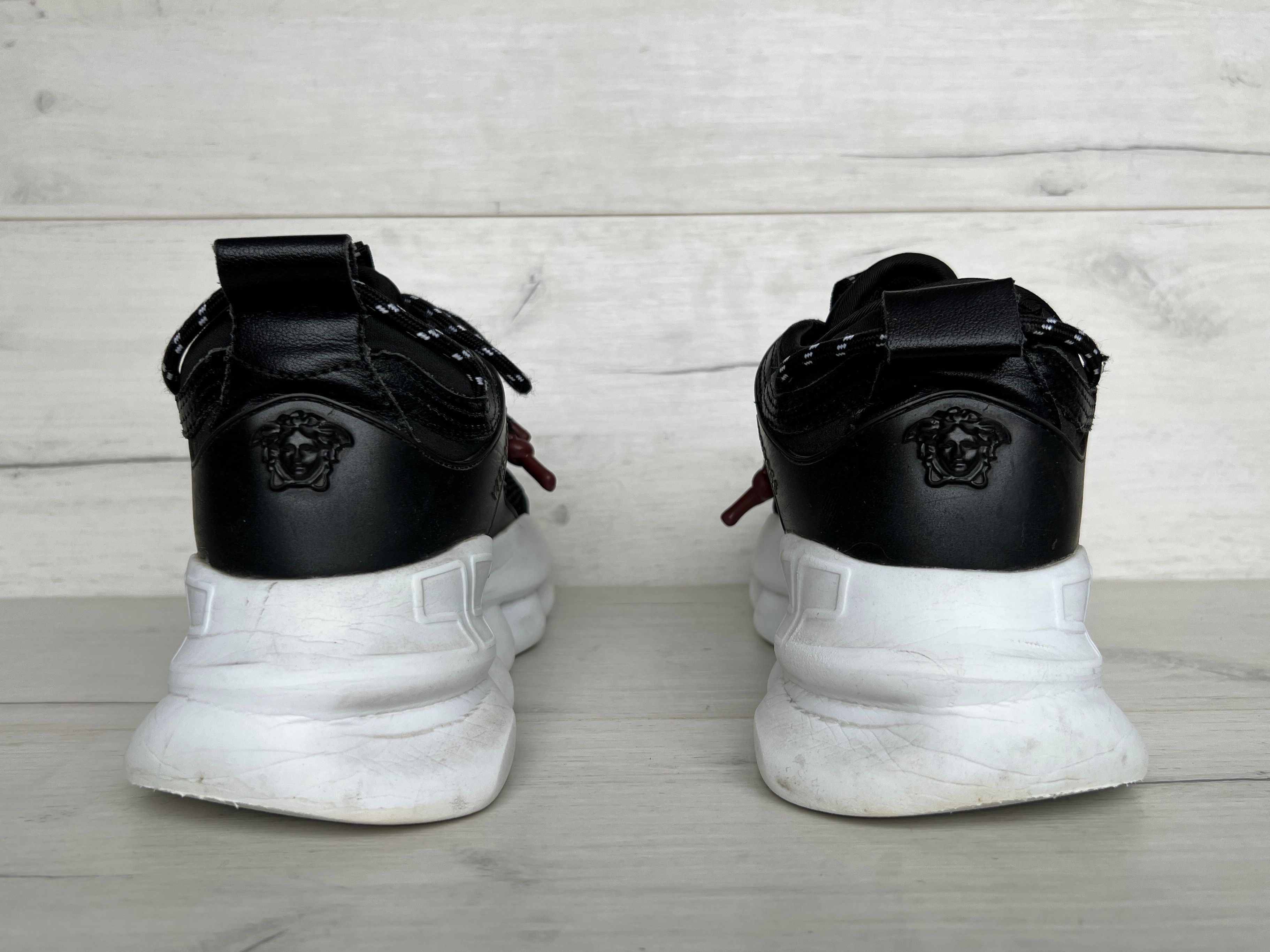 Versace VERSACE CHAIN REACTION BLACK/WHITE SNEAKERS Size US 7 / EU 40 - 4 Thumbnail