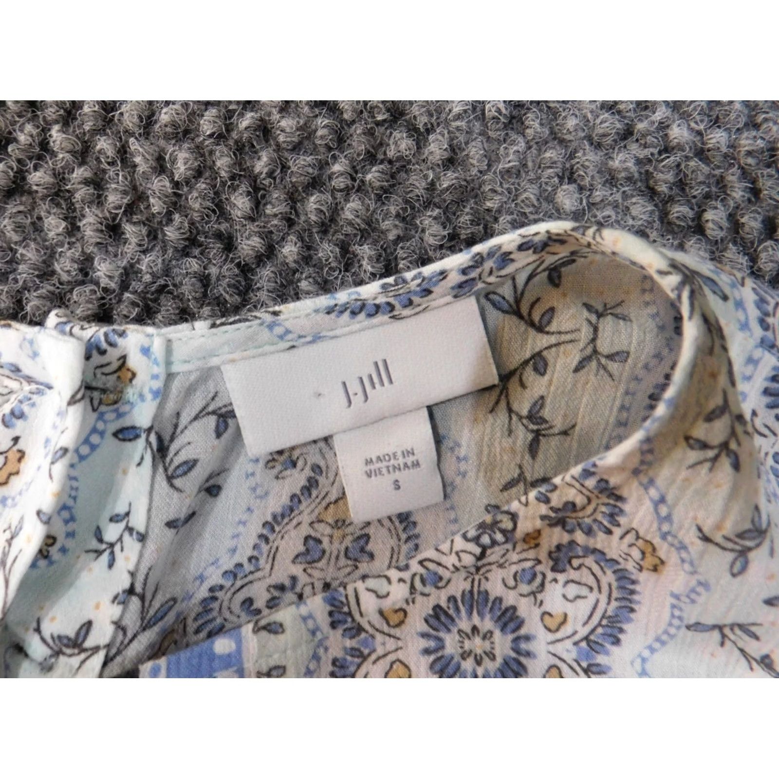 J. Jill J. Jill Blouse Tunic Shirt Women S Blue Geometric Geometric Pattern Rayon Slit Cap Sleeve Casual Regular Couture Theme Vintage No Size S / US 4 / IT 40 - 3 Thumbnail