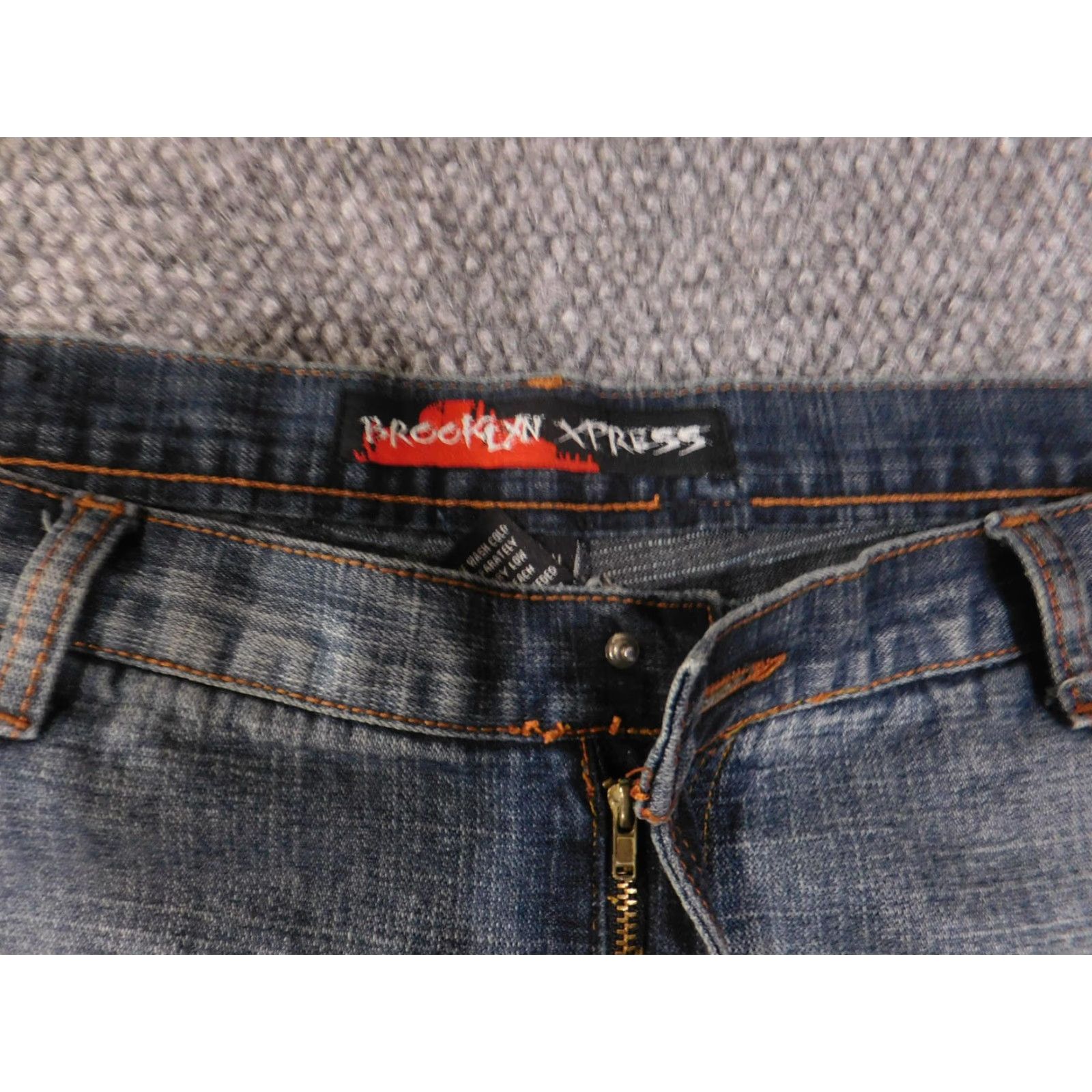 Express Brooklyn Xpress Jeans Mens 40 Blue Denim Straight Leg Relaxed Fit Classic Style Size US 40 / EU 56 - 4 Thumbnail