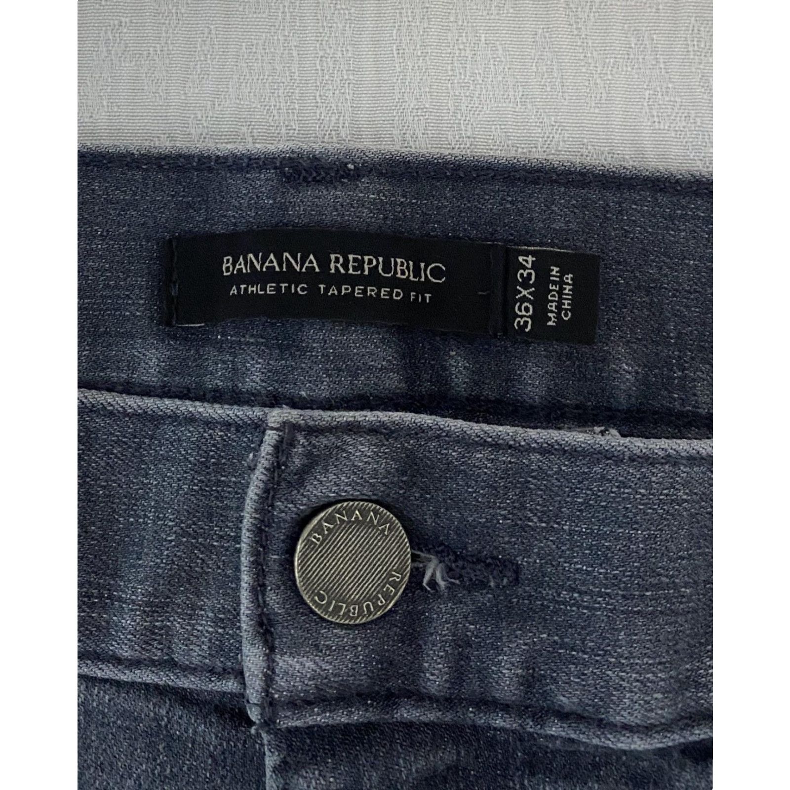Banana Republic Banana Republic Jeans Mens 36x34 Gray Athletic Tapered Fit Stretch Denim Pants Shirt? Size US 36 / EU 52 - 3 Thumbnail