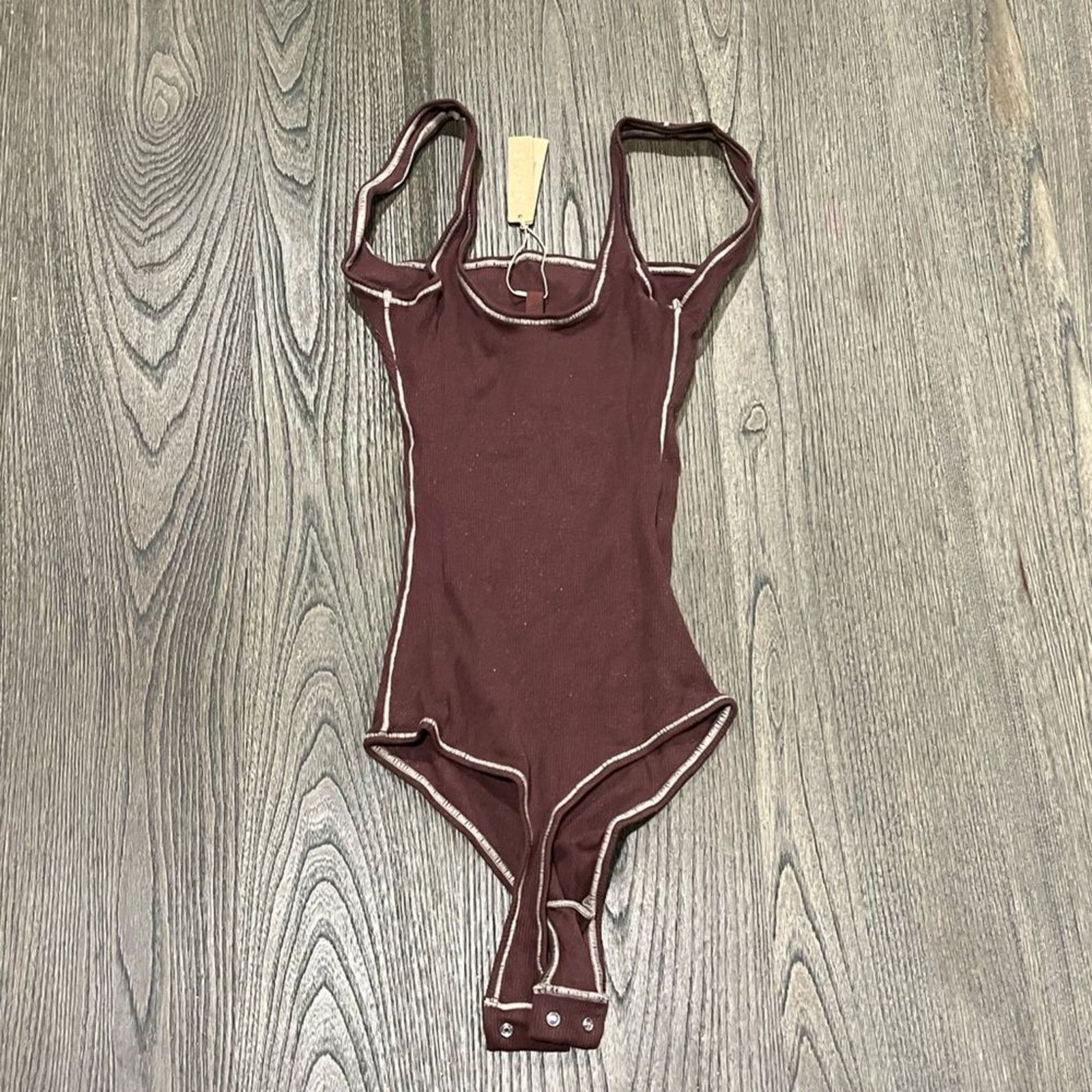 SKIMS NWT Skims Ribbed Stretch Cotton Bodysuit Chocolate Size XXS Size XXS / US 00 / IT 34 - 5 Thumbnail