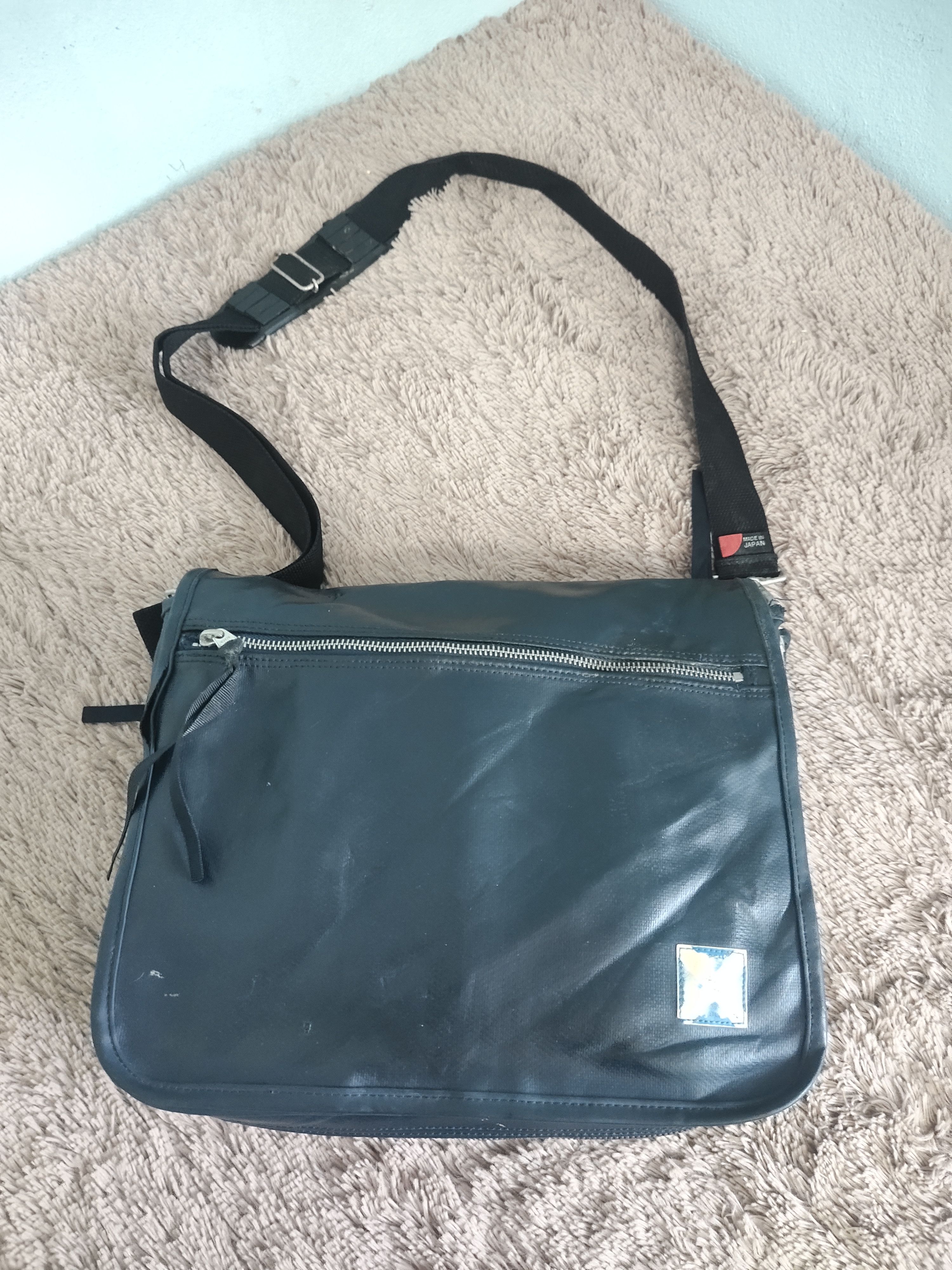 Japanese Brand × Porter Authentic Luggage Label Cross Body Bag Made In Japan Size ONE SIZE - 1 Thumbnail