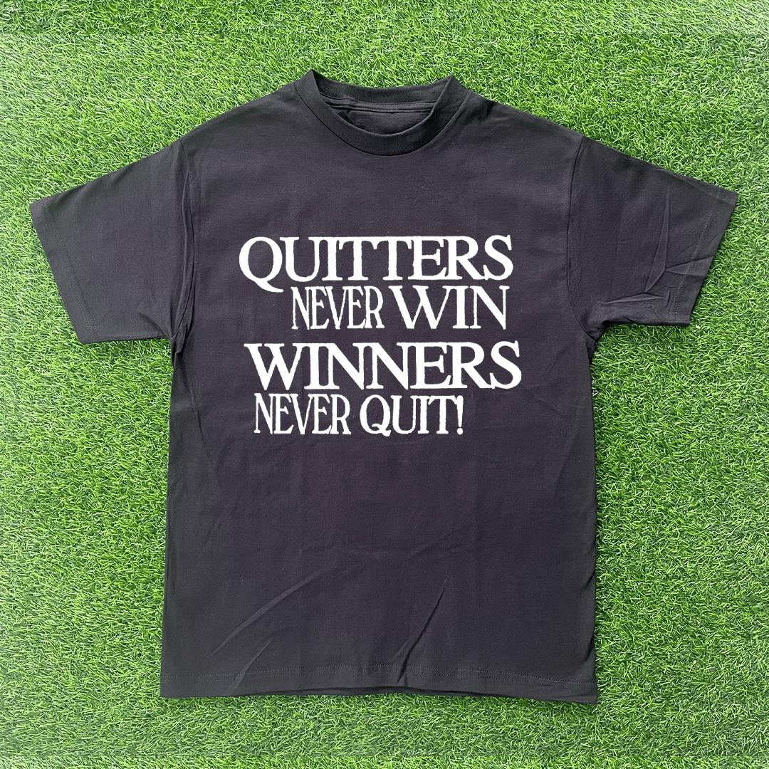 Vintage QUITTERS NEVER WIN , WINNERS NEVER QUIT TSHIRT Size US M / EU 48-50 / 2 - 1 Preview