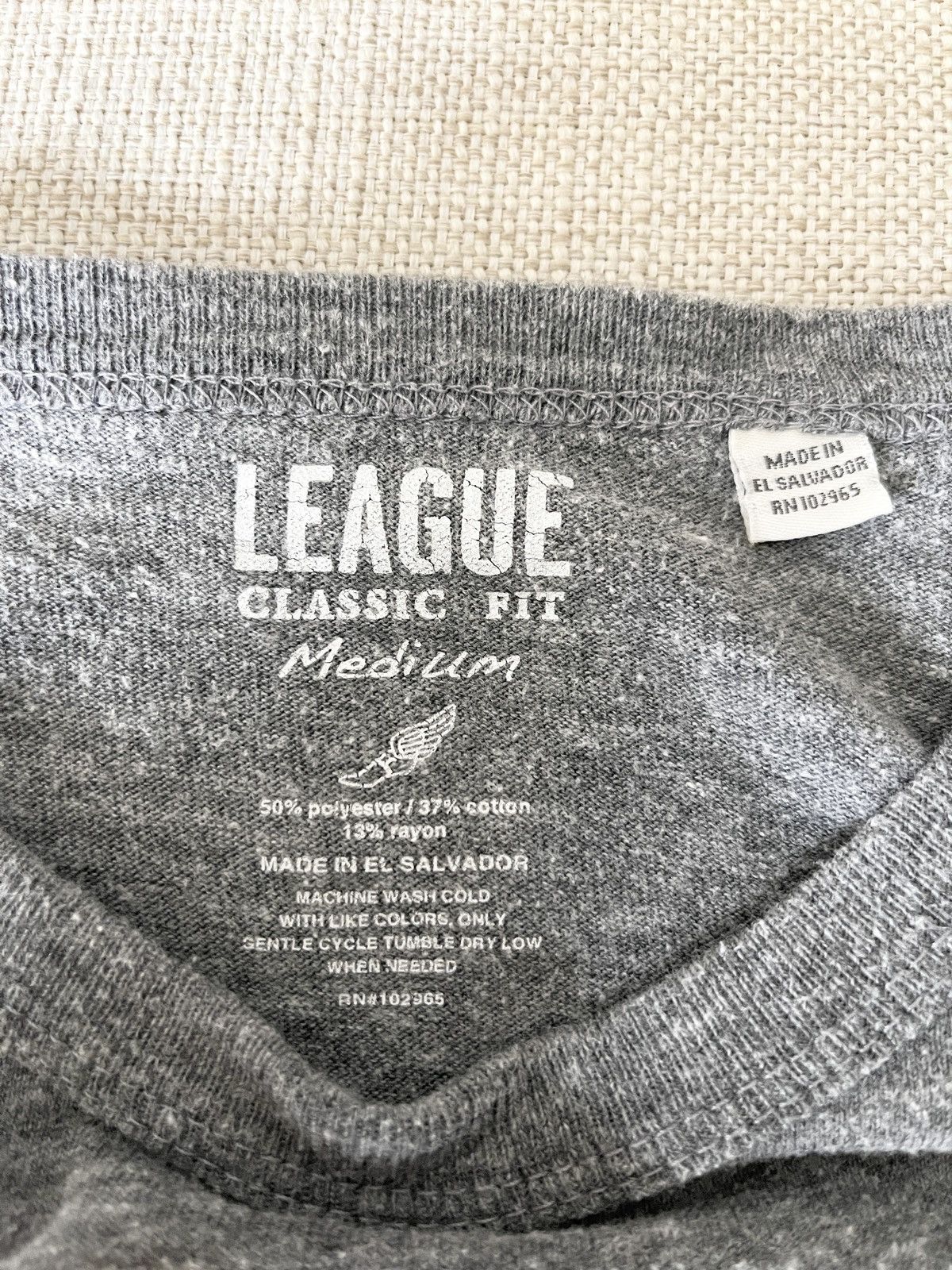 Vintage STEAL! Vintage 2000s Drexel Jumbo Logo LS Tee Size US M / EU 48-50 / 2 - 6 Thumbnail
