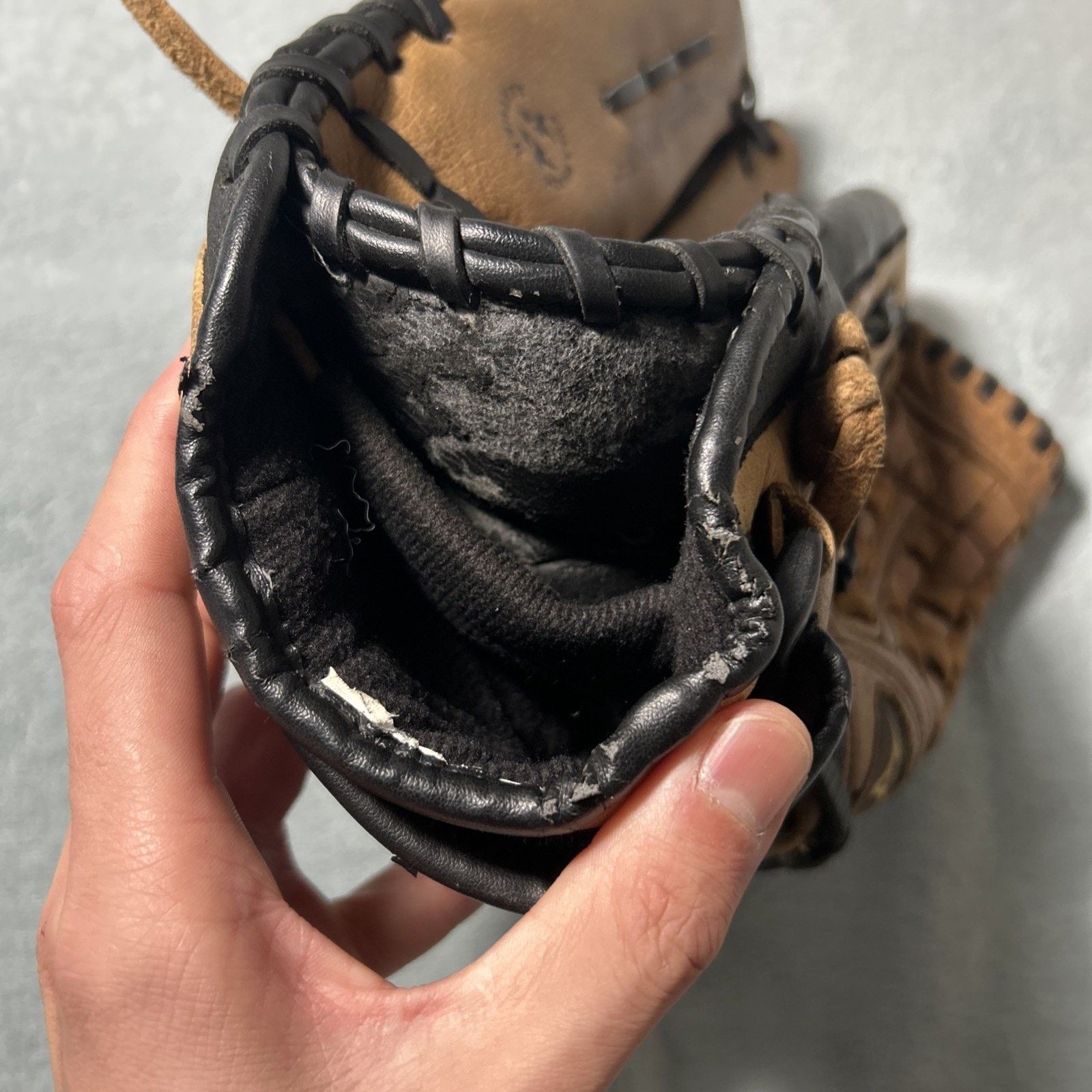 Mizuno Mizuno GVS 1252 Premium Franchise Leather Glove Left Hand Size ONE SIZE - 5 Thumbnail
