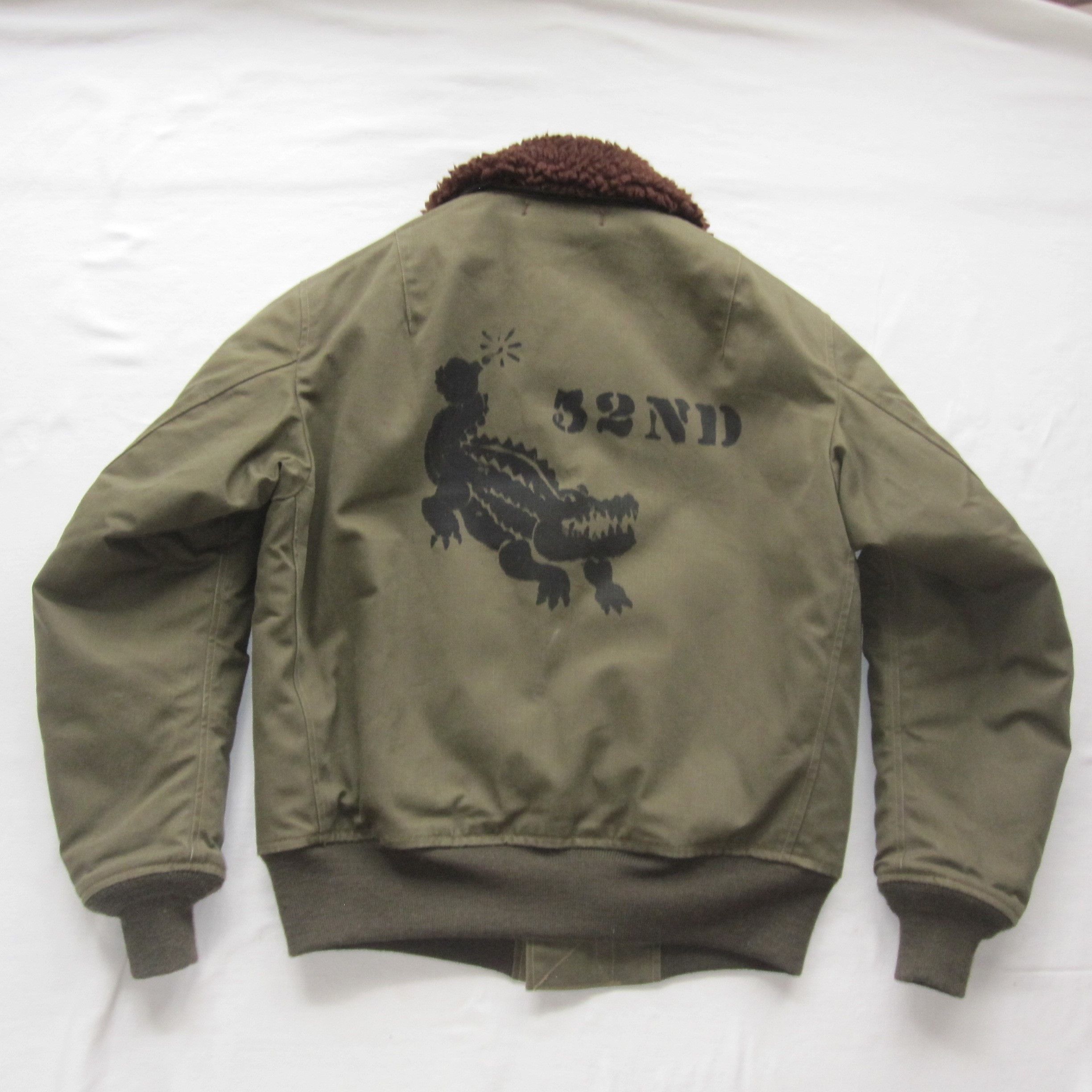 Freewheelers B-15B FLIGHT JACKET “USAAF 29th BG 52nd BSQ” Size US M / EU 48-50 / 2 - 8 Thumbnail
