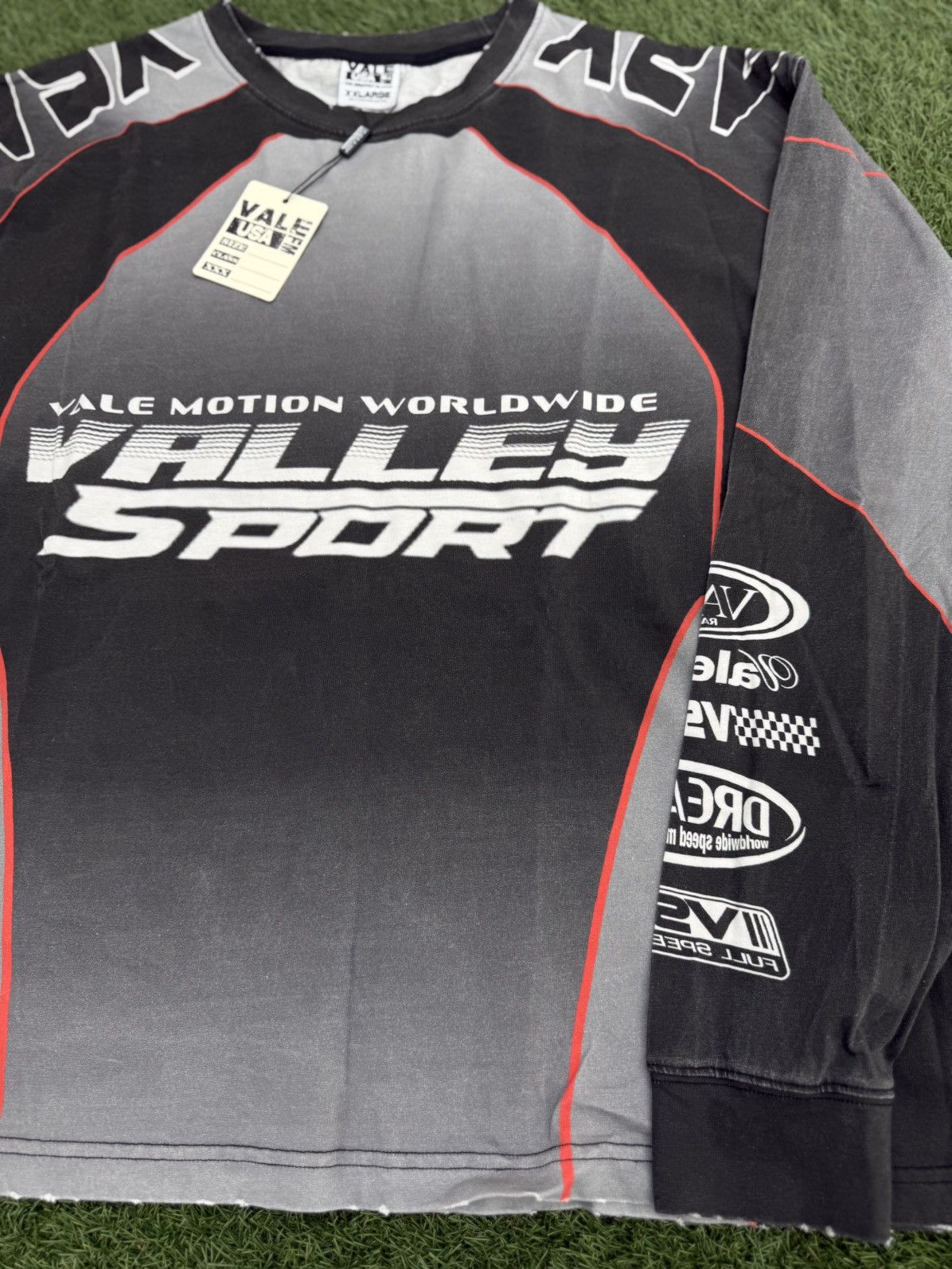 Vale Valley Dreams Racing Long Sleeve Tee Size (XL) NEW Size US XXL / EU 58 / 5 - 12 Thumbnail
