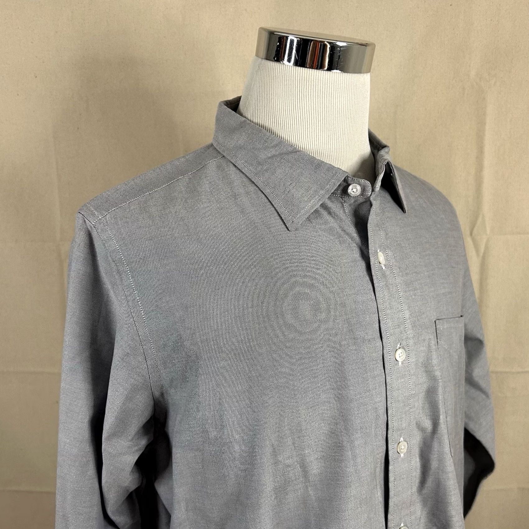 Paul Stuart Paul Stuart XL Casual Oxford Cloth Shirt Gray 100% Cotton Button Front Mens Shirt Long Sleeve Button-Front Collar Shirt Front-Gray XL Size US XL / EU 56 / 4 - 2 Thumbnail