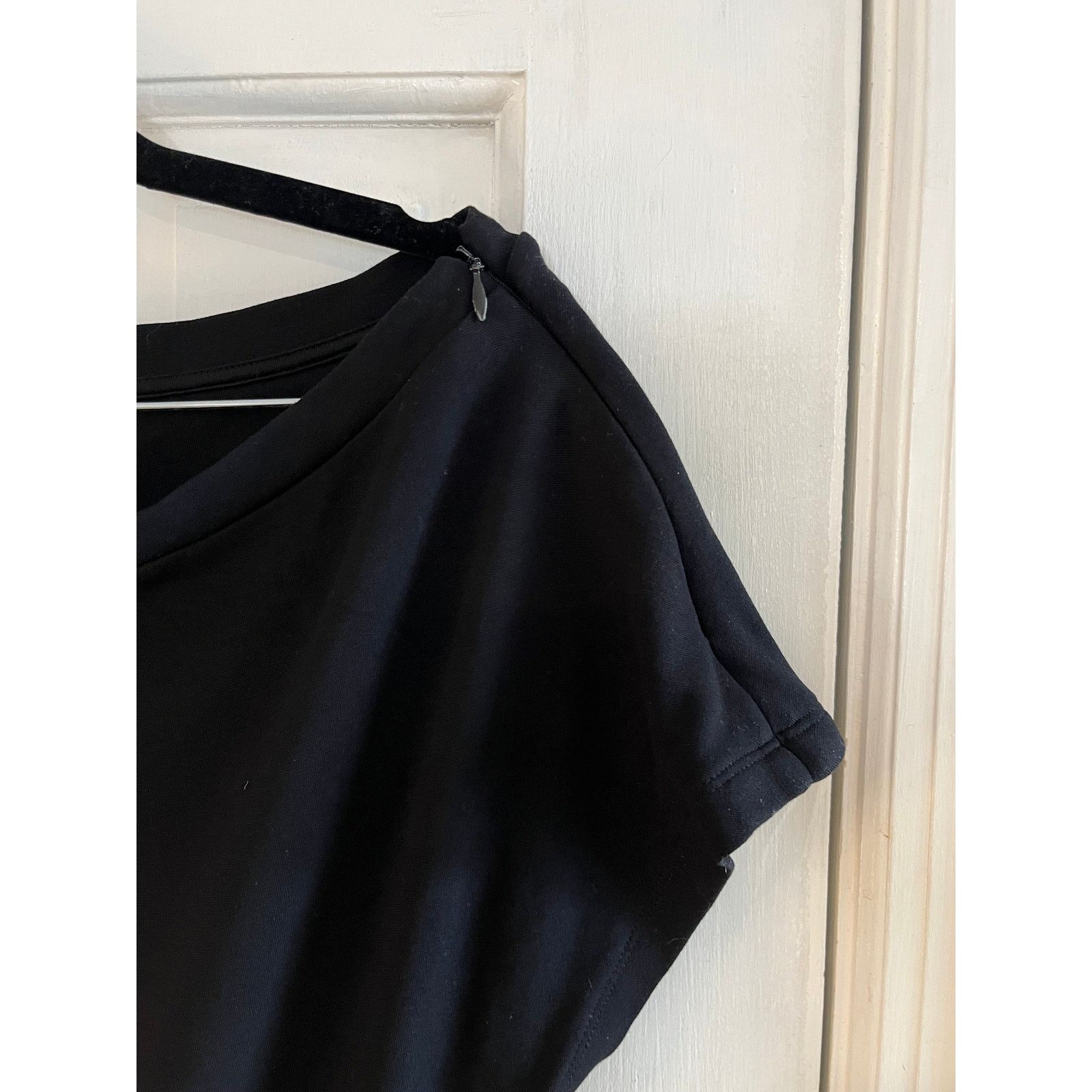 Reiss Reiss London Black Jumpsuit Chic Professional Sz 0 Size 25" / US 0 / IT 36 - 4 Thumbnail