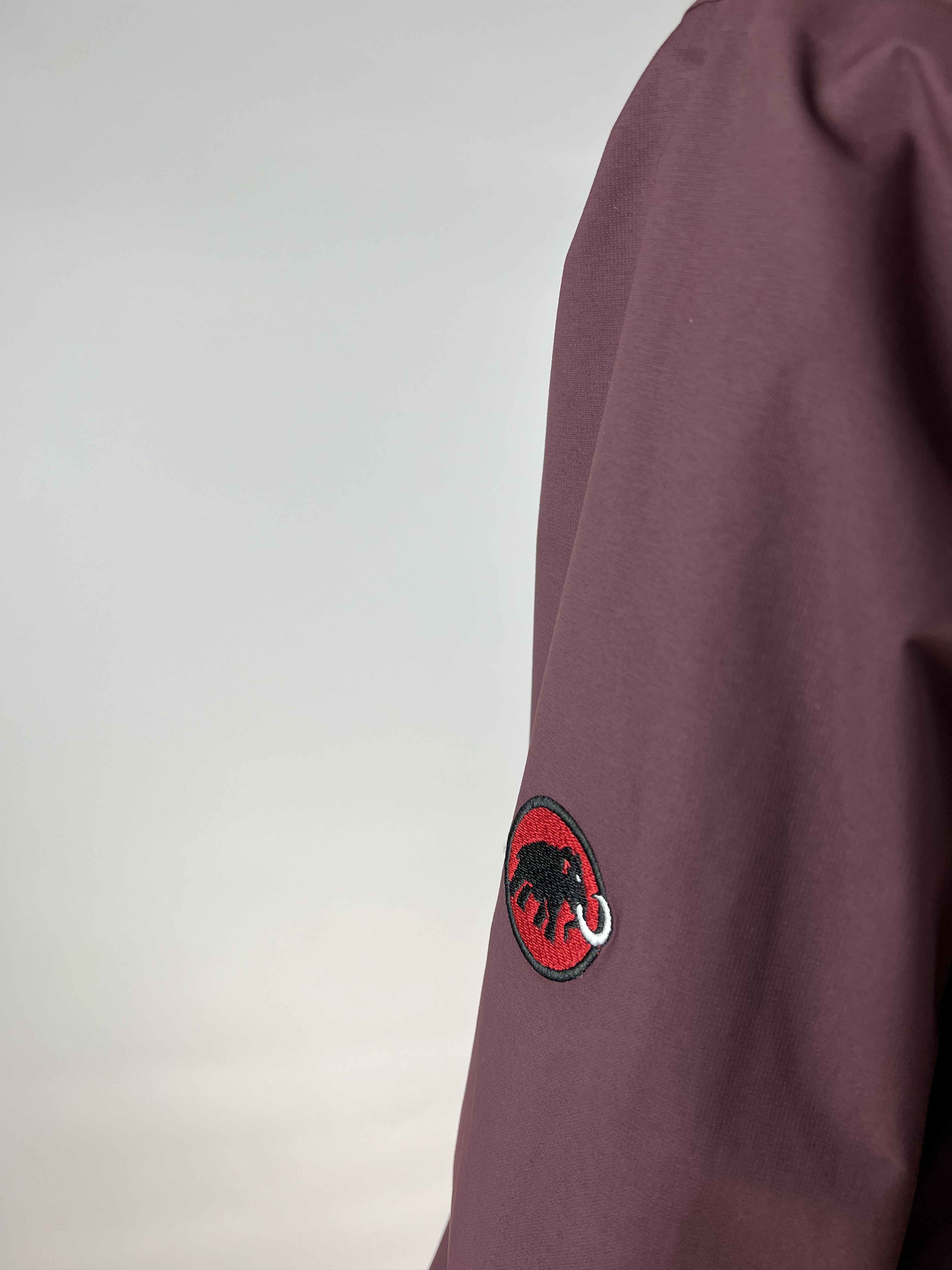Mammut Mammut Dry Tech Waterproof Hooded Jacket Size XS Size XS / US 0-2 / IT 36-38 - 4 Thumbnail