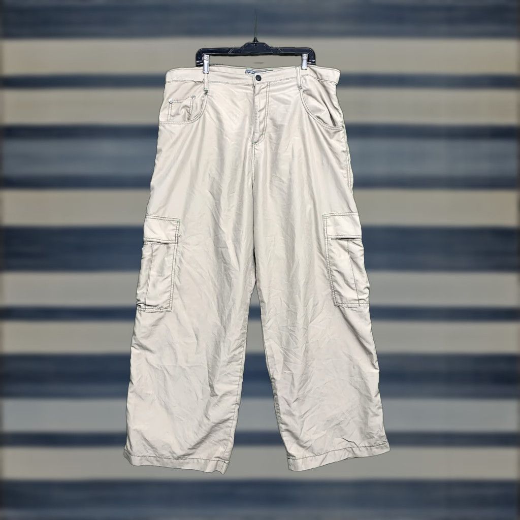 Vintage VINTAGE KIKWEAR Cargo Pants Mens 40 Pockets Skater Baggy 90s Y2K Streetwear Beige Cotton Relaxed Wide-Leg Pants Mens Size US 40 / EU 56 - 1 Thumbnail