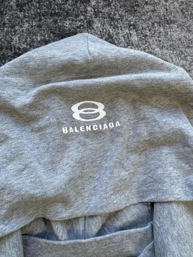 Balenciaga Balenciaga Grey Fake Two-Piece Patchwork Shoulder Sleeve H Size US S / EU 44-46 / 1 - 3 Thumbnail