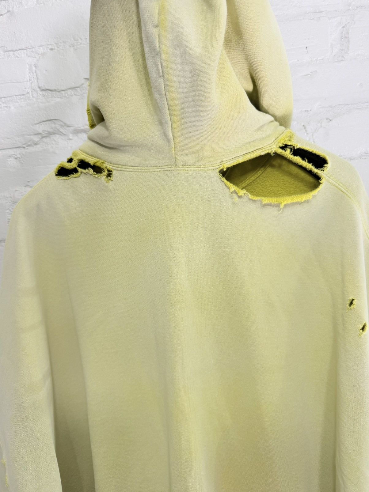 Balenciaga Balenciaga FW21 Afterworld thrashed hoodie Size US XXL / EU 58 / 5 - 5 Thumbnail