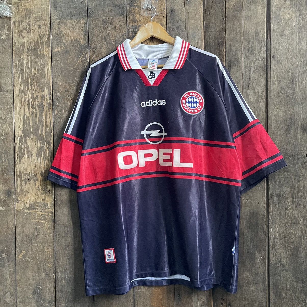 Image of Adidas x Soccer Jersey Vintage Fc Bayern Munich 1997/1999 Blokecore Jersey in Navy, Men's (Size 2XL