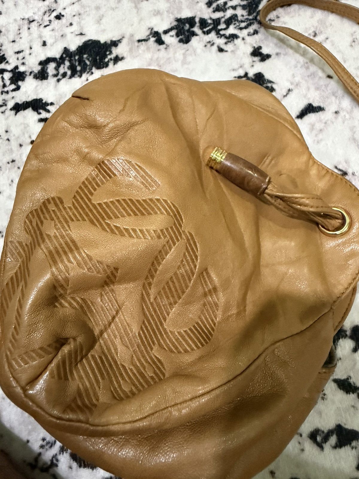 Loewe Authentic Loewe Anagram Leather Shoulder Dawstring Bag Size ONE SIZE - 14 Thumbnail