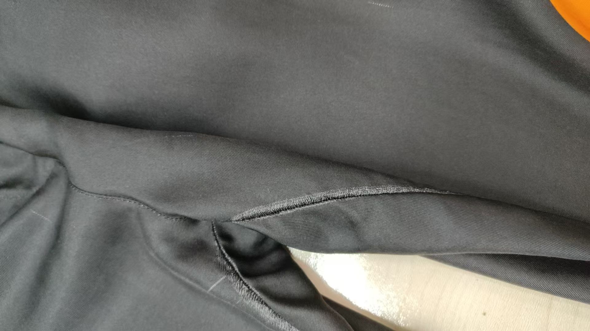 Louis Vuitton Louis Vuitton lv joggers Size 28" / US 6 / IT 42 - 8 Thumbnail