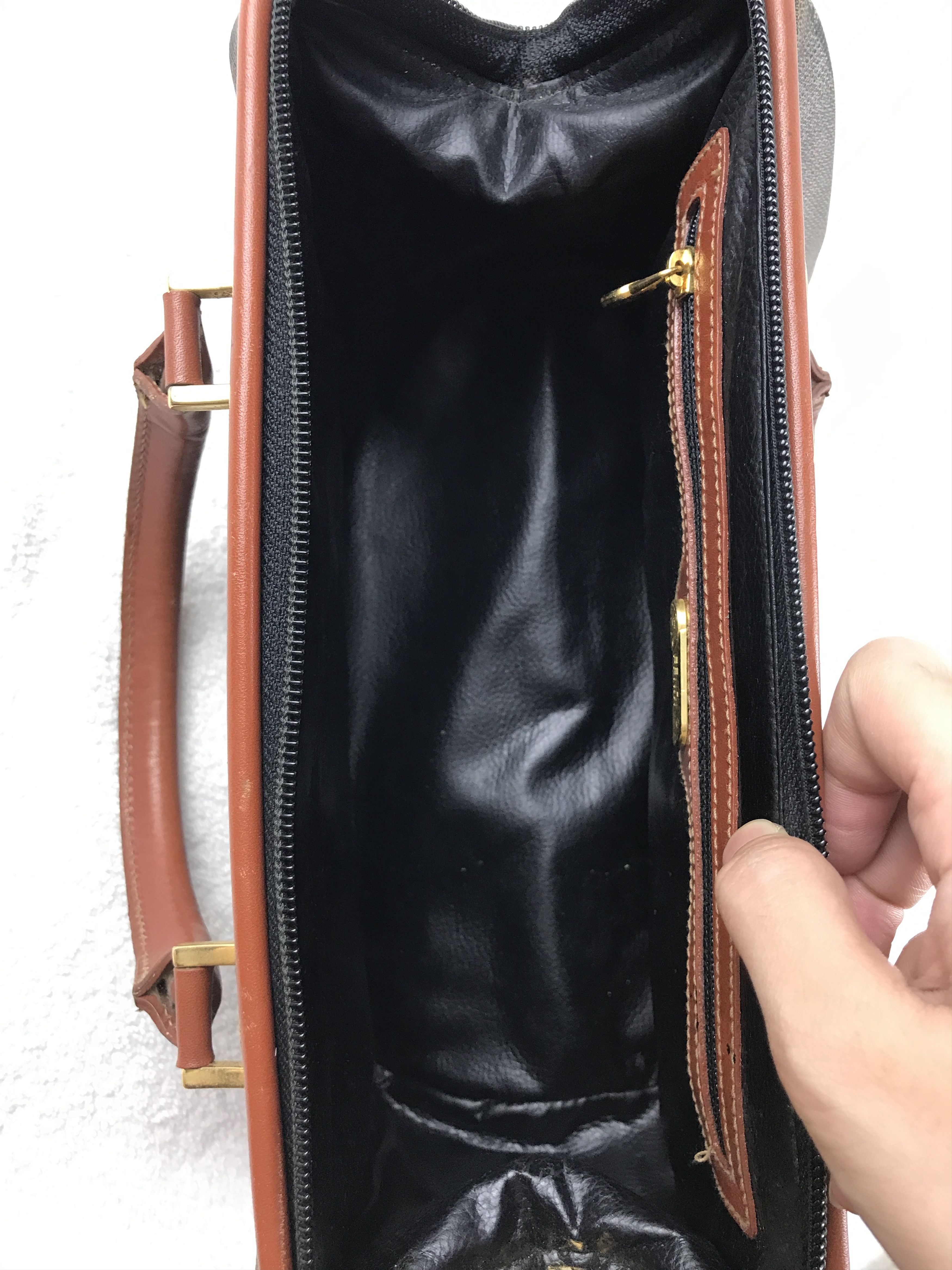 Fendi × Vintage Vintage Fendi Pequin Stripe Boston Bag Size ONE SIZE - 12 Thumbnail