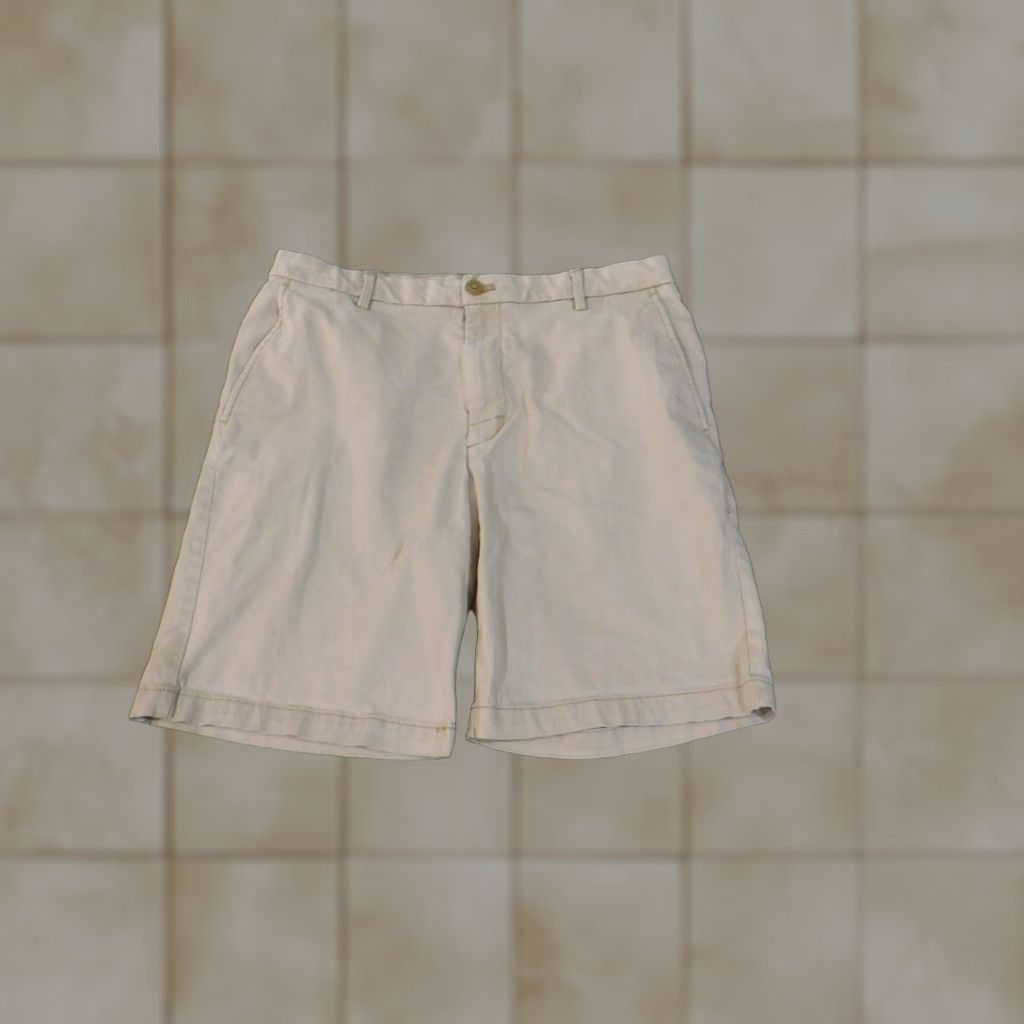 Izod IZOD Shorts 32 Beige Men Chino Retro Casual Golf Casual Logo Flat Front Cotton Knit Breathable Regular Mens Size US 32 / EU 48 - 1 Thumbnail