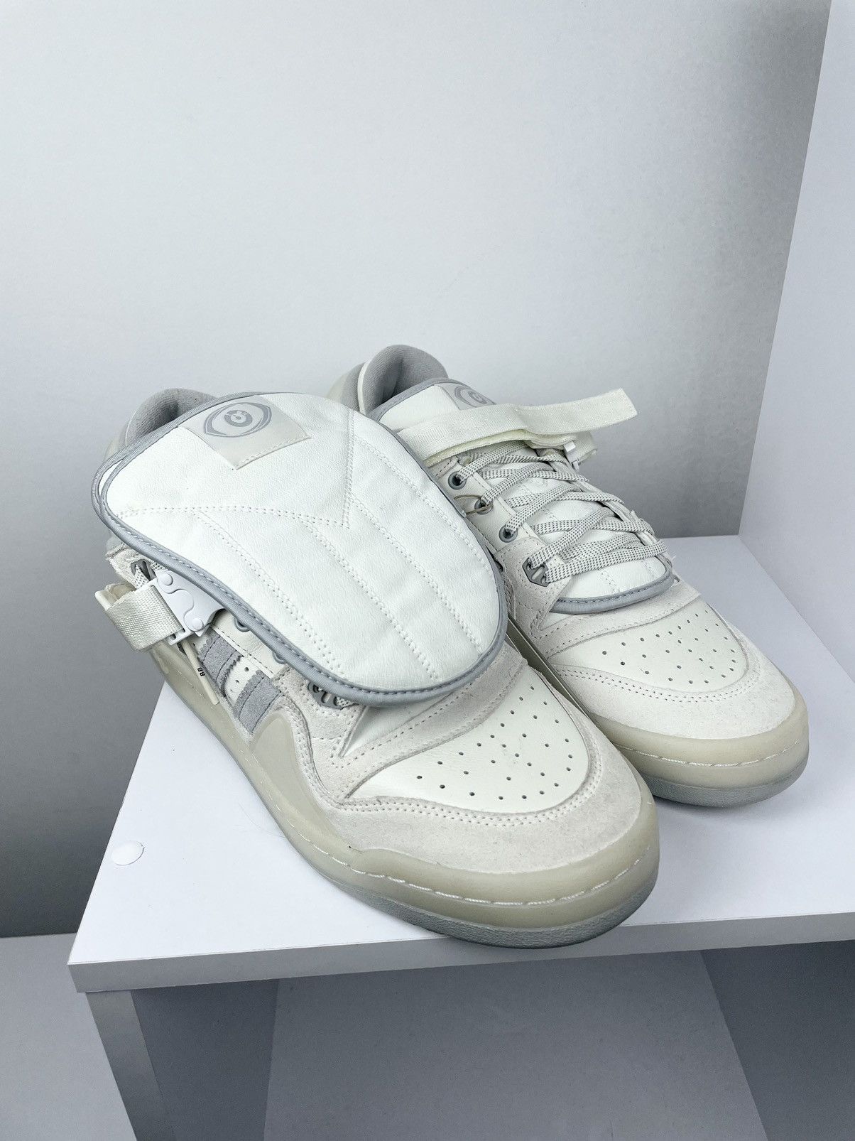 Adidas Adidas x Bad Bunny 🐰 Forum Buckle Low Bad Bunny Sneakers Size US 12 / EU 45 - 2 Thumbnail