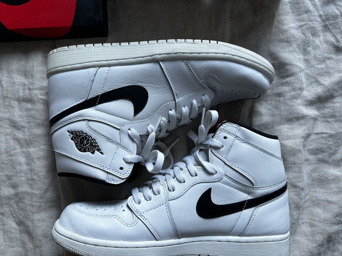 Jordan Brand × Nike Jordan 1 High OG Ying Yang Size US 8.5 / EU 41-42 - 4 Thumbnail