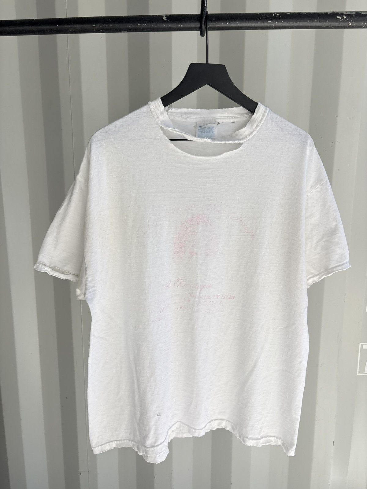 Vintage Vintage Boutique Shirt Faded Distressed Thrashed Grunge Band Size US XL / EU 56 / 4 - 1 Thumbnail